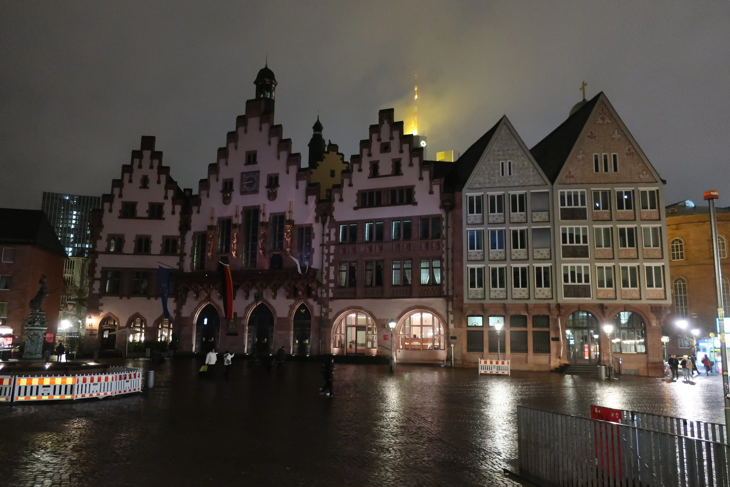  Frankfurt--Winter 2019--Roemerberg Plaza 