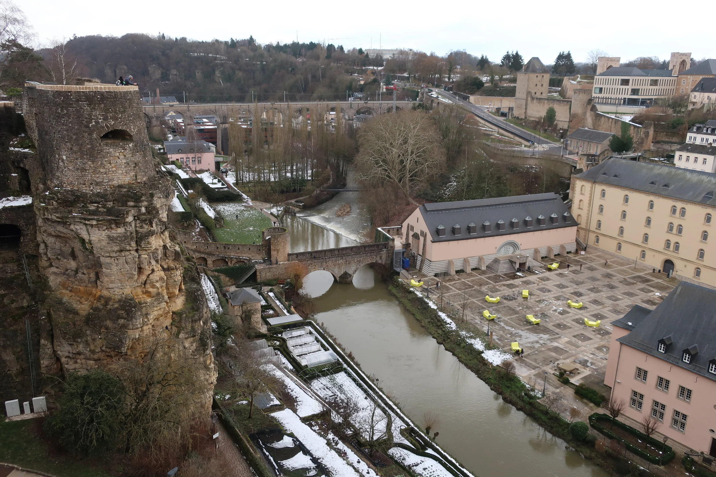  Luxembourg--Winter 2019--The Grund with St. Jean Paul church and rail bridge in back 