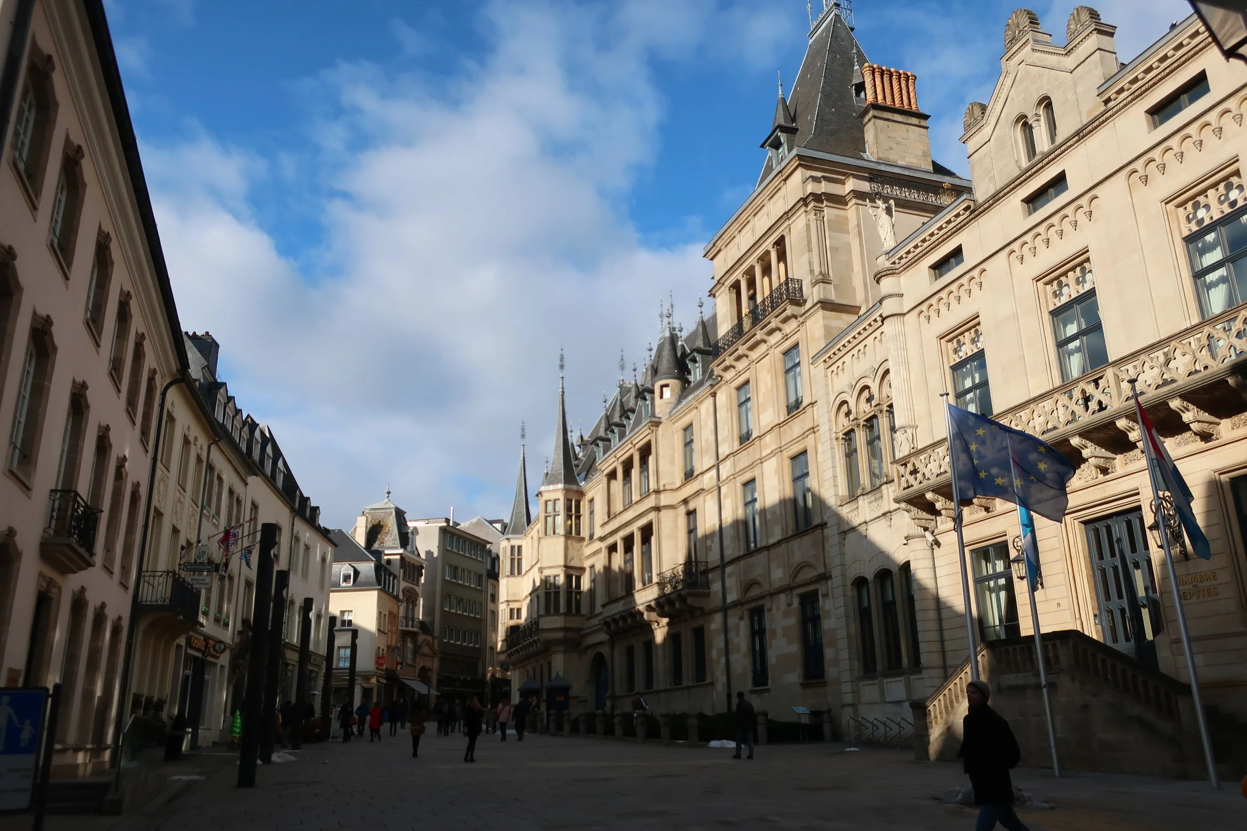  Luxembourg--Winter 2019--The Plaza in front of the Palace (eft) 