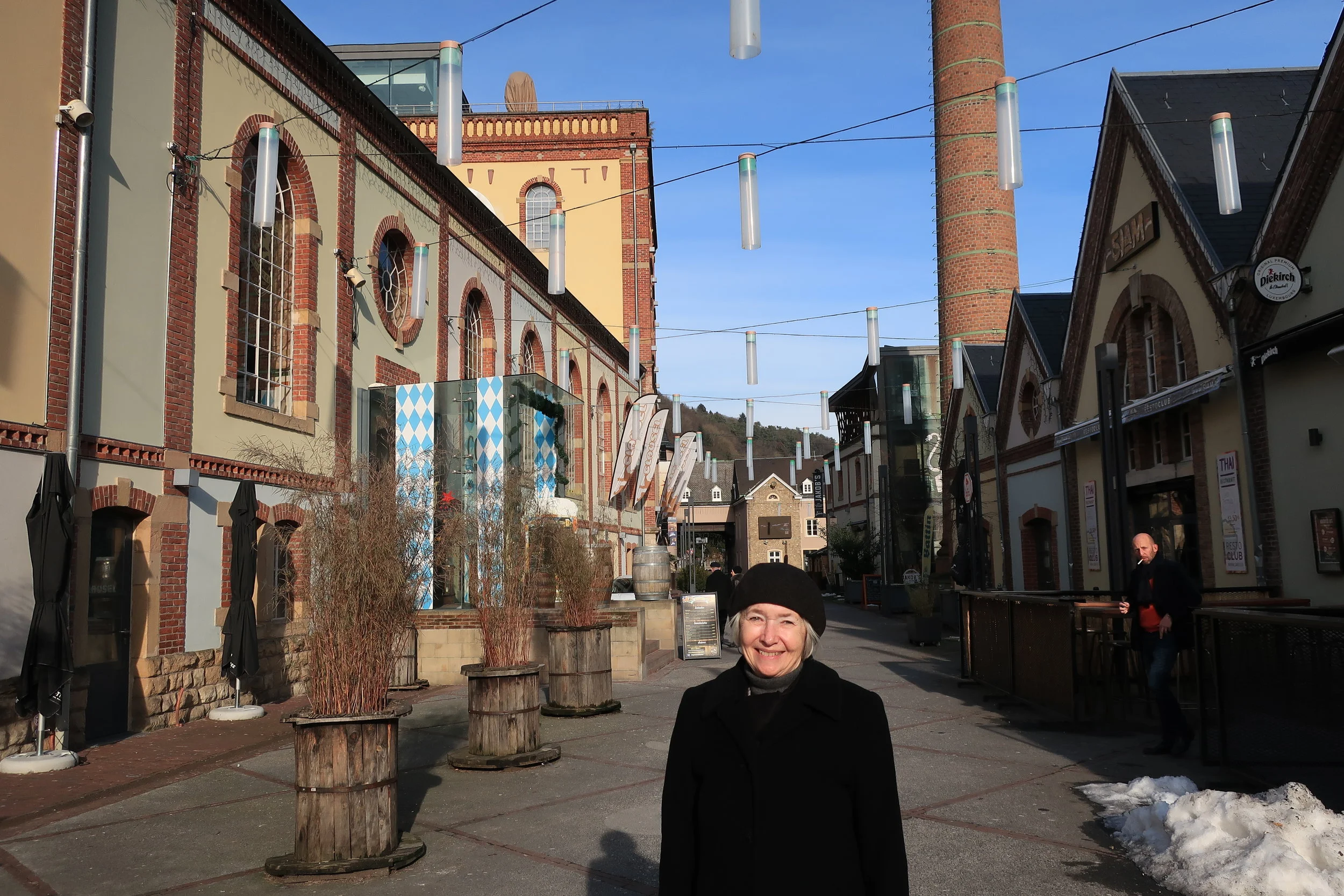  Luxembourg--Winter 2019--Clausen--pedestrian/bar/restaurant area 