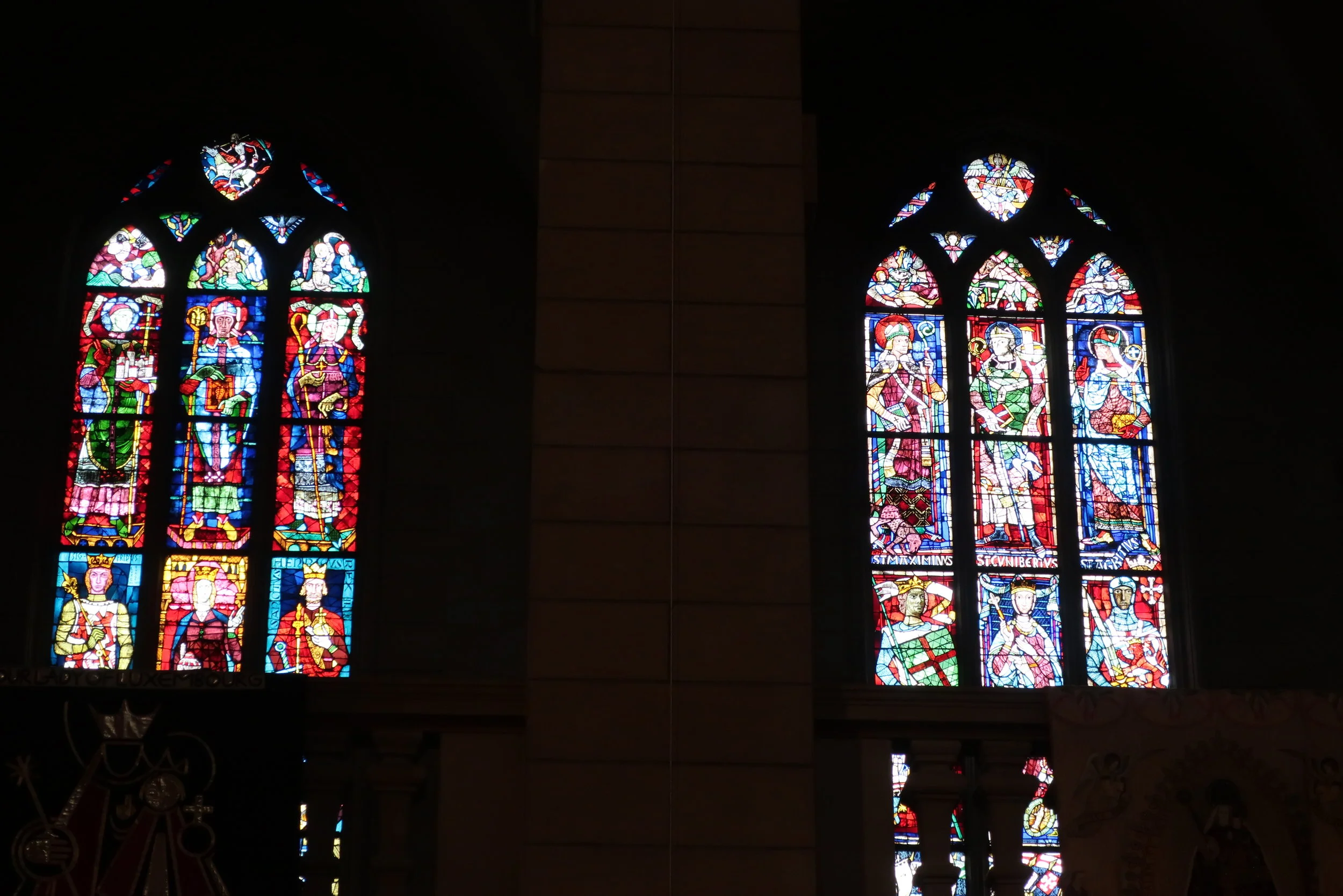 Luxembourg--Winter 2019--Dom Notre Dame--Side Stained Glass 