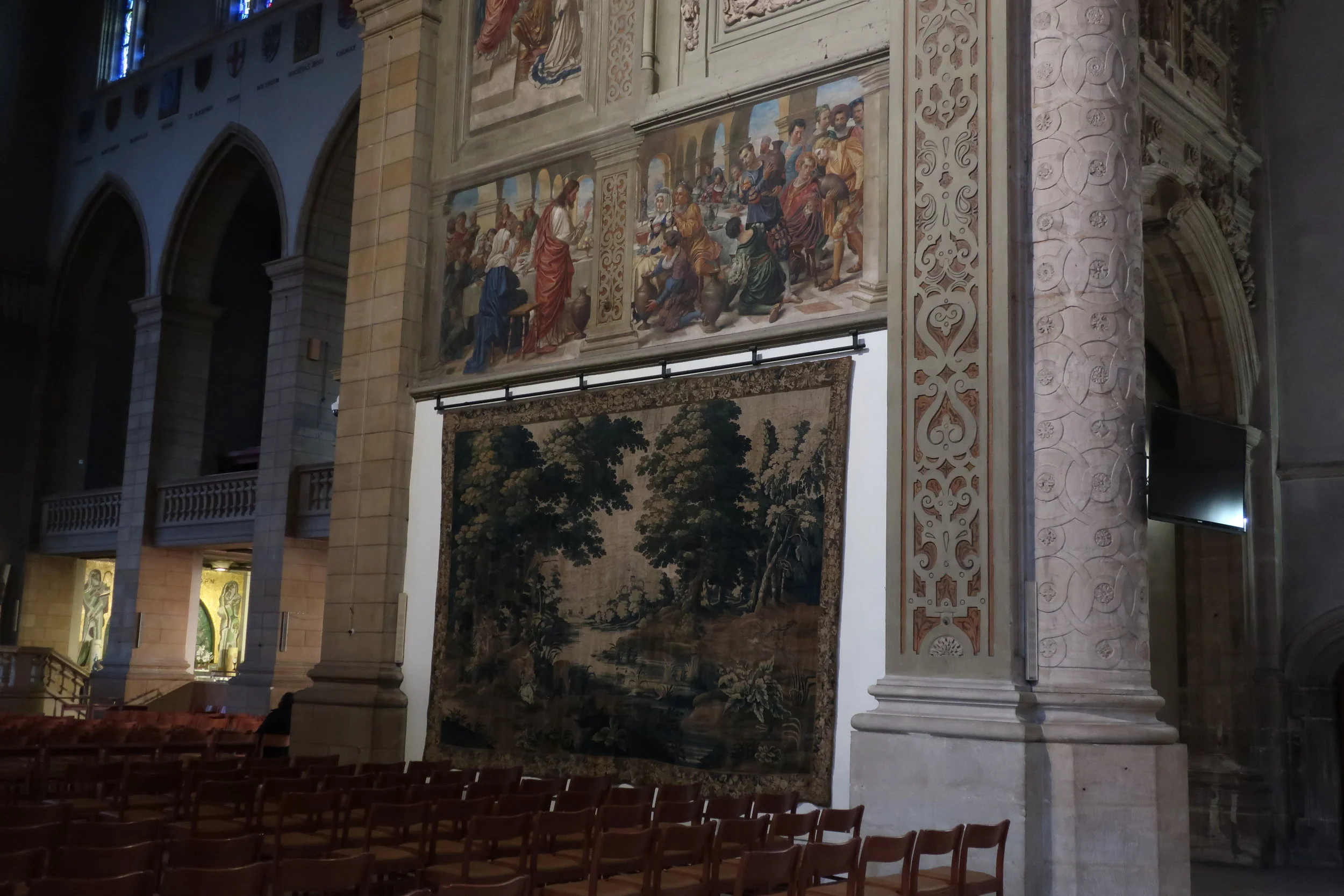  Luxembourg--Winter 2019--Dom Notre Dame--Right side Tapestry 