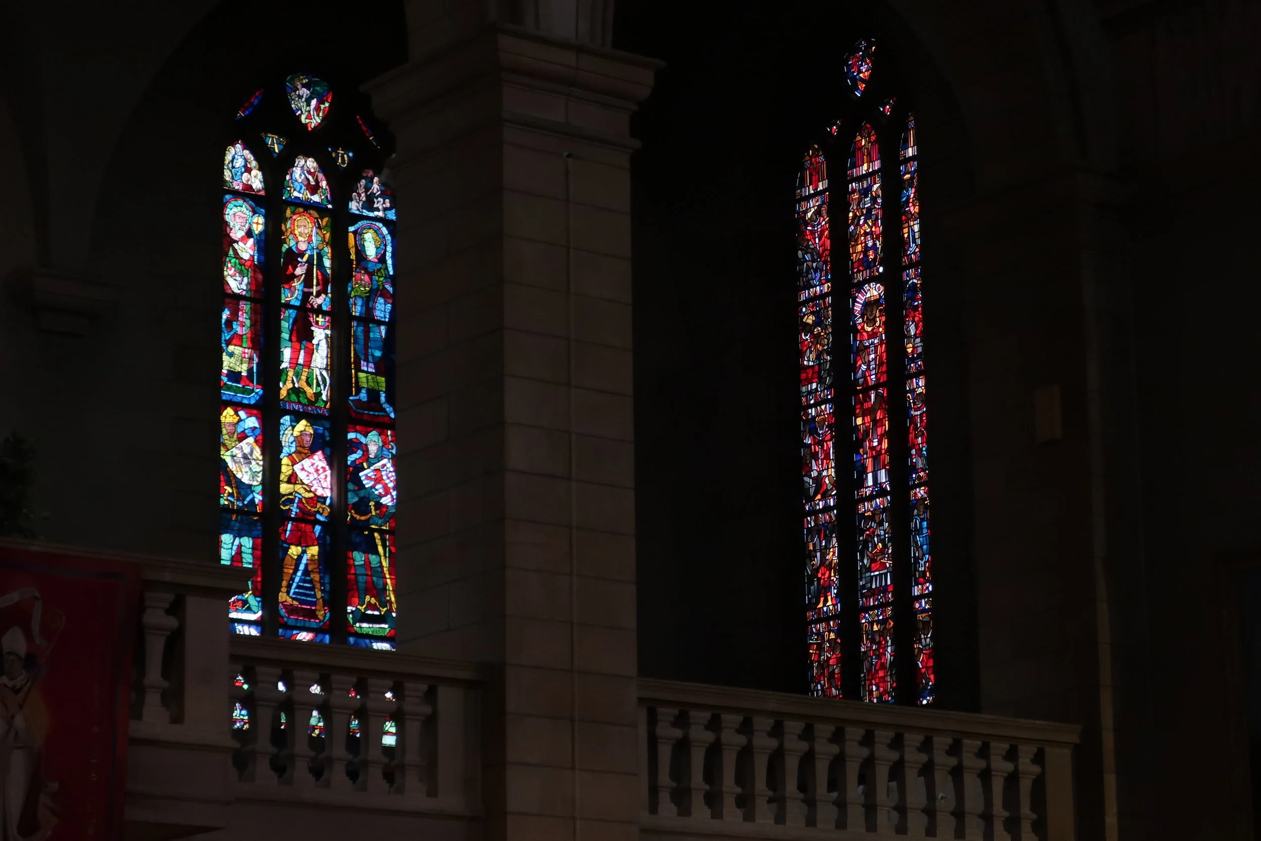 Luxembourg--Winter 2019--Dom Notre Dame--Left side stained glass 