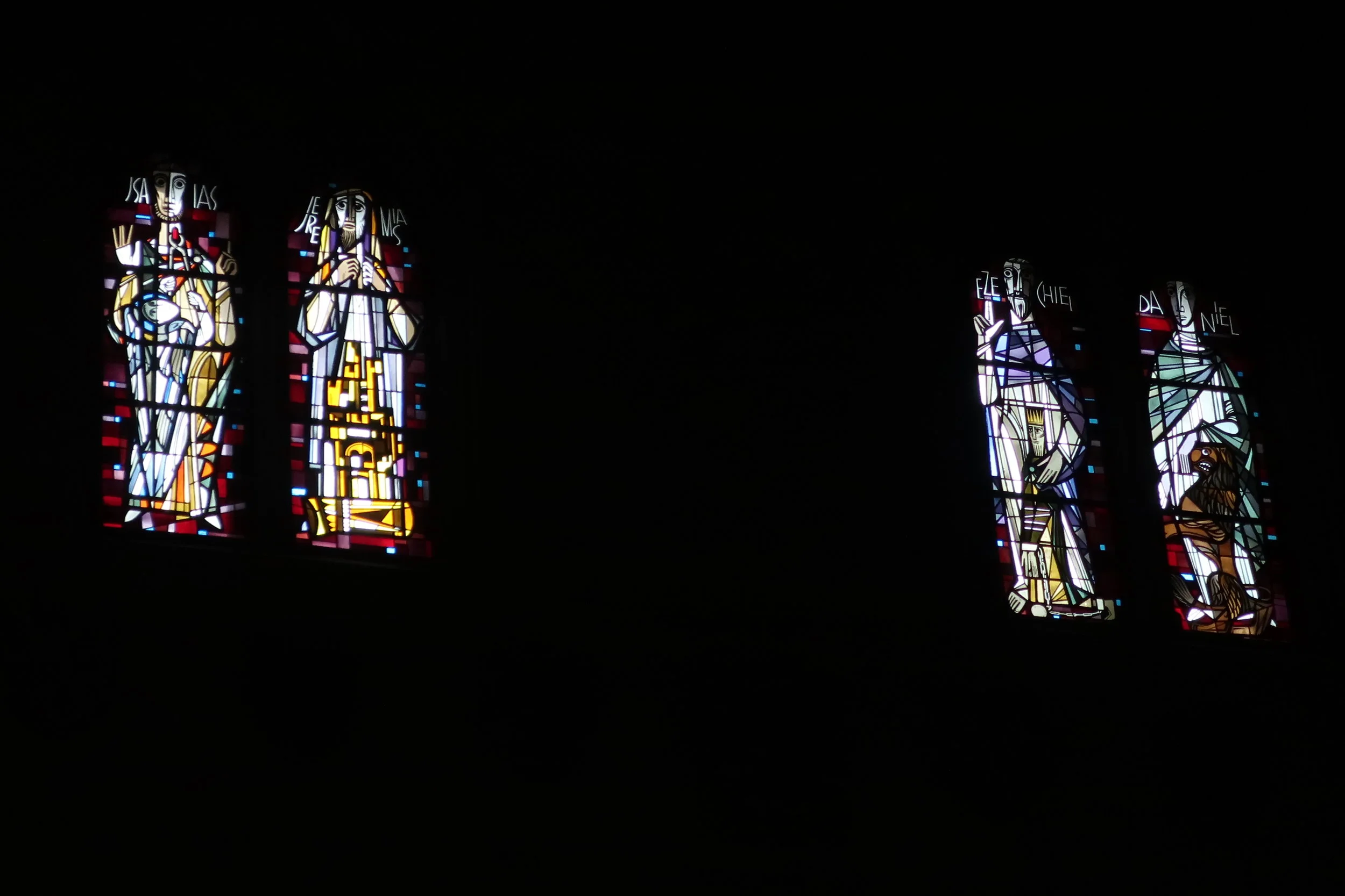  Luxembourg--Winter 2019--Dom Notre Dame--Upper Left side Stained Glass 