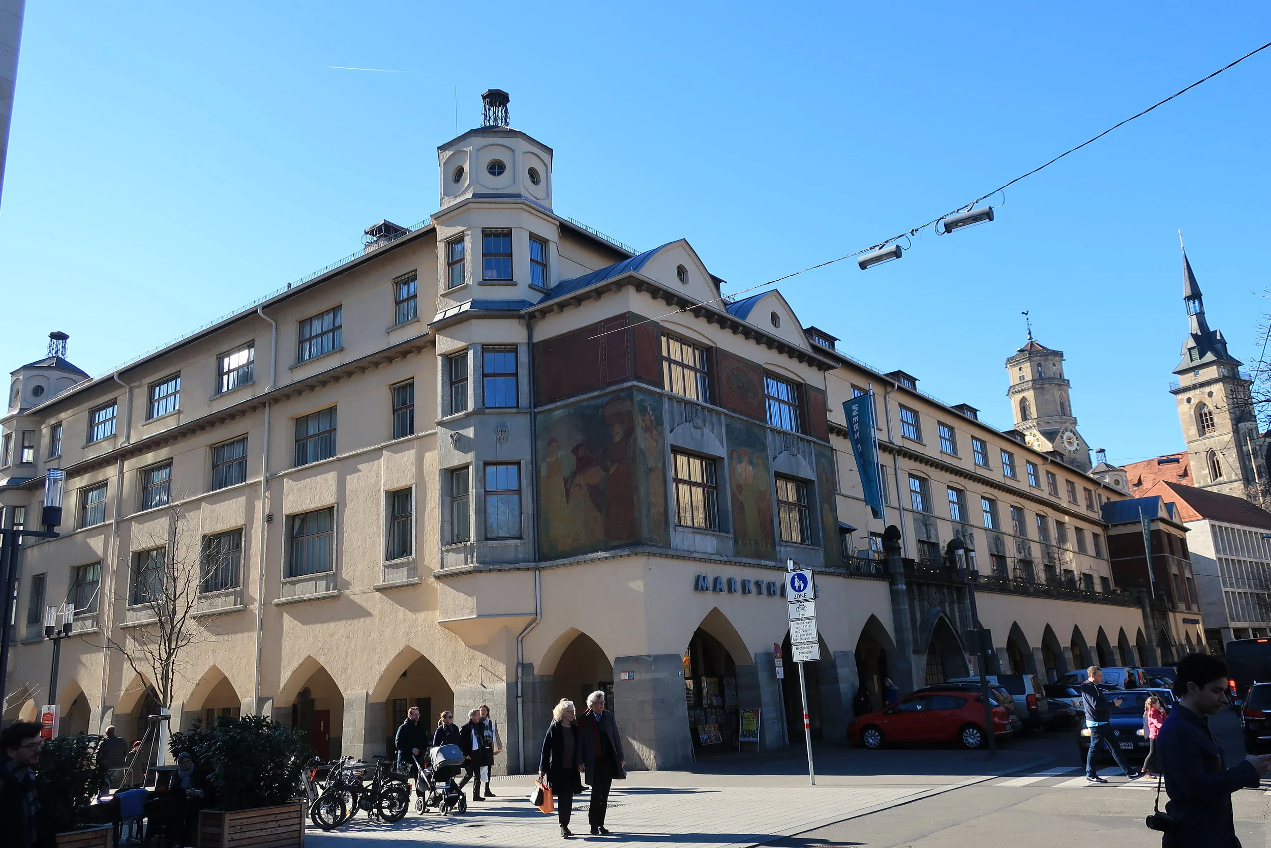  Stuttgart--Winter 2019--Markthalle from the back 