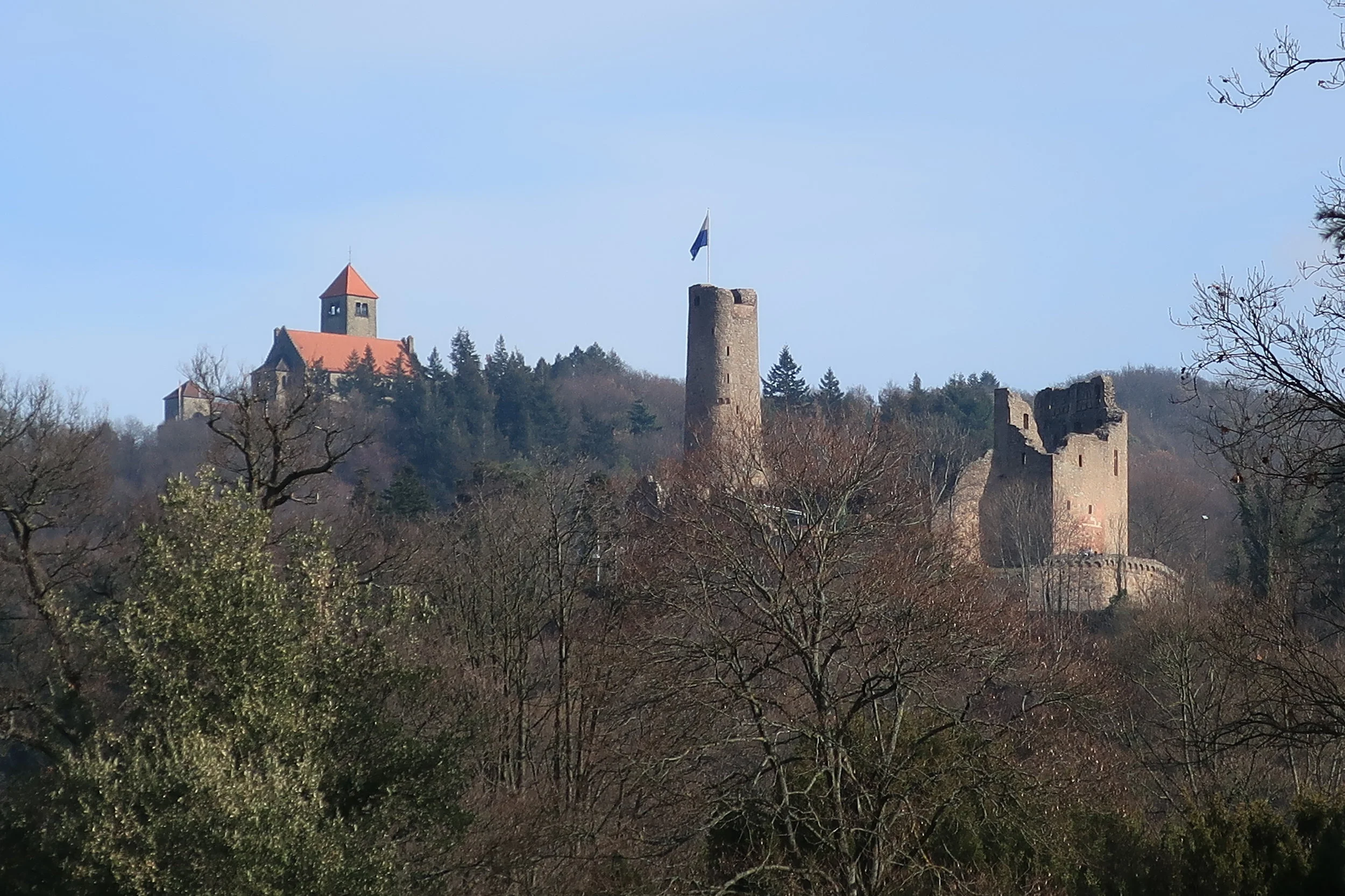  Weinheim--Winter 2019--Burgruine Windeck ruins and newer (1947) Wachenburg 