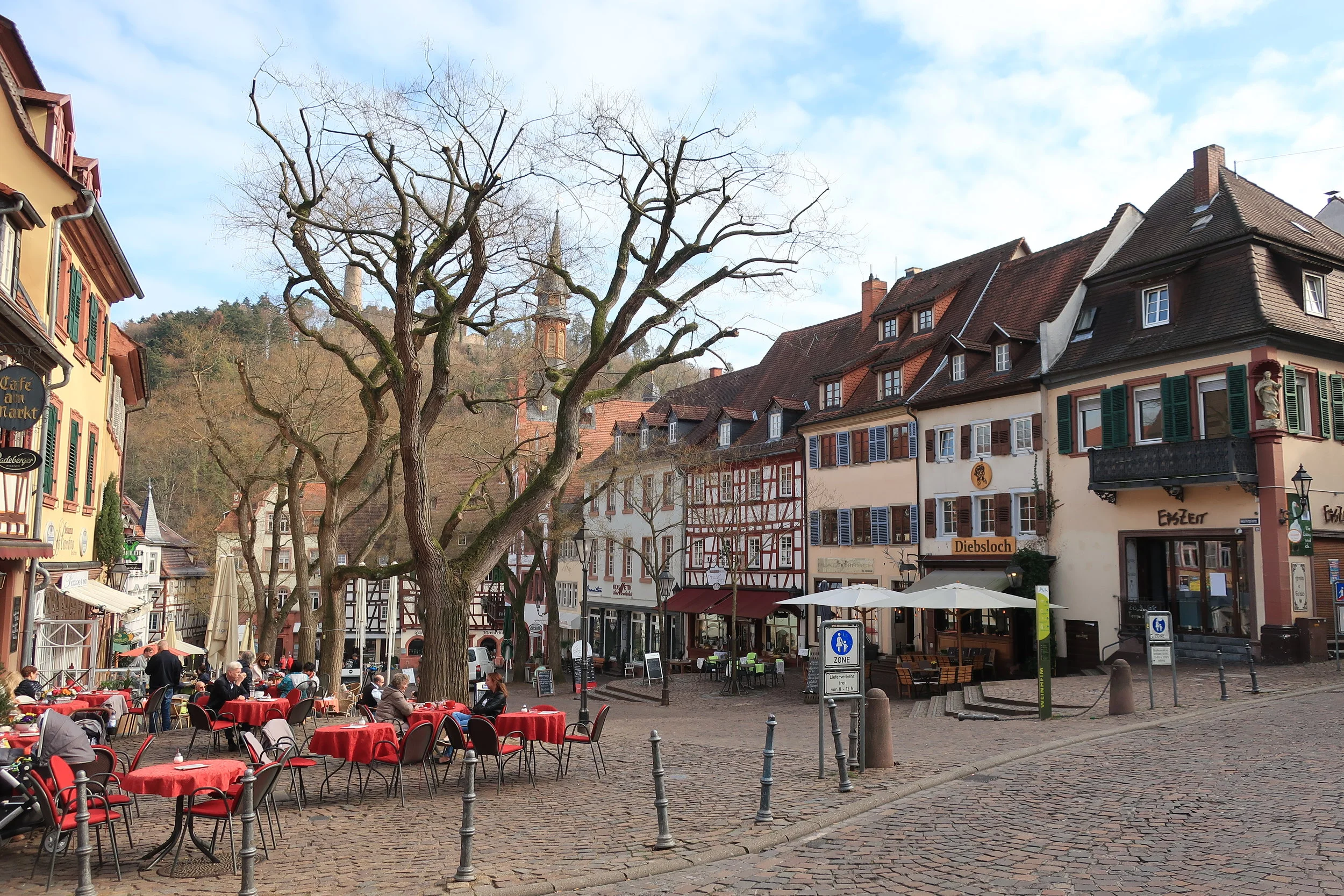  Weinheim--Winter 2019--Marktplatz 