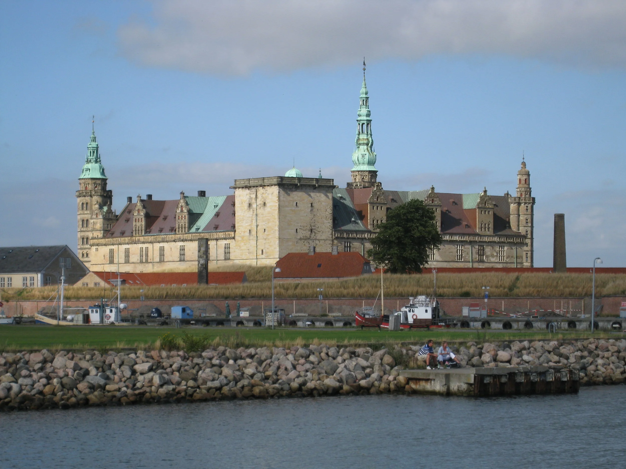  Elsinore, Kronborg, Telegraph Tower in front 