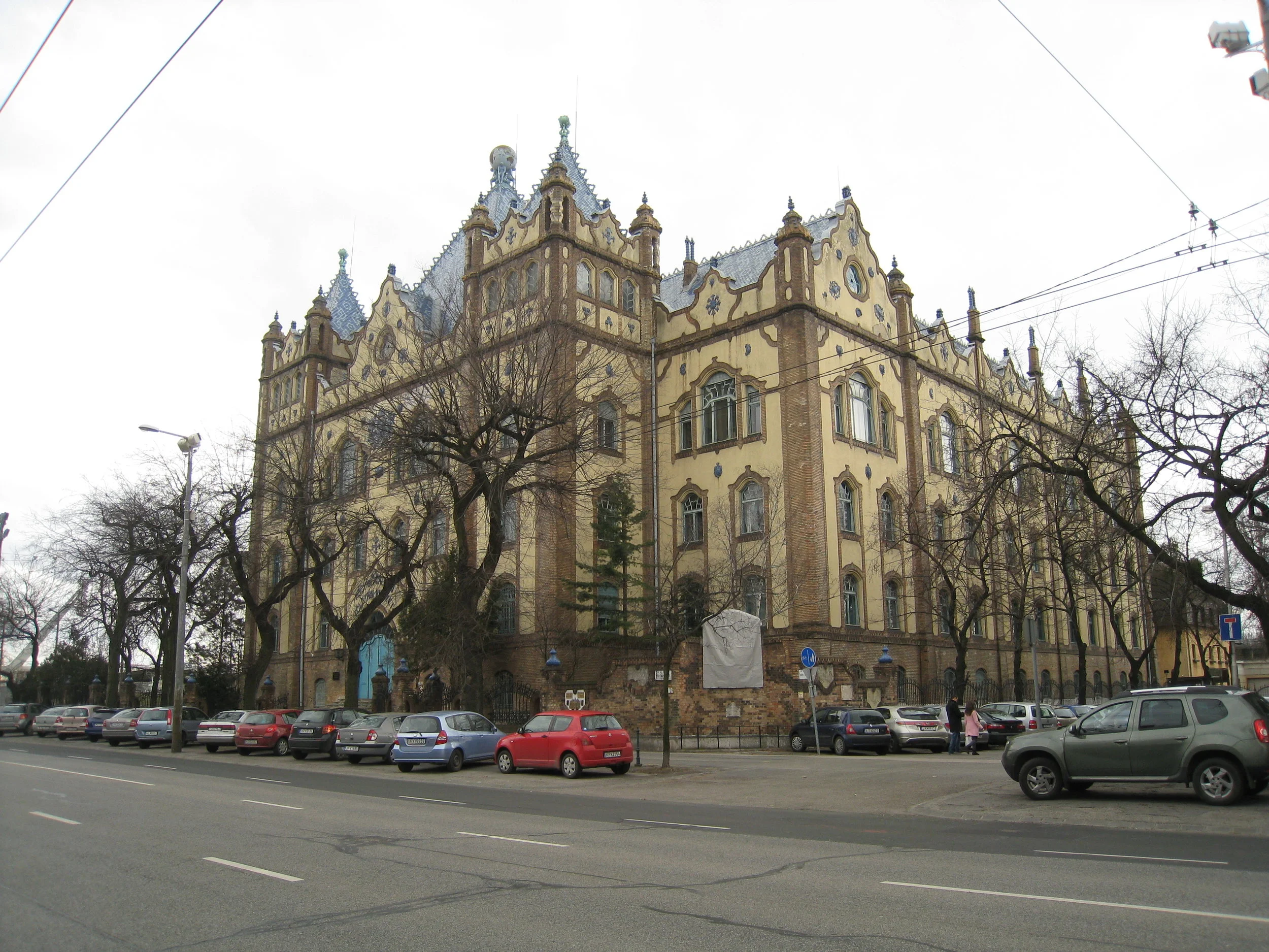  Budapest--The Geophysical Society Building by Lechner 