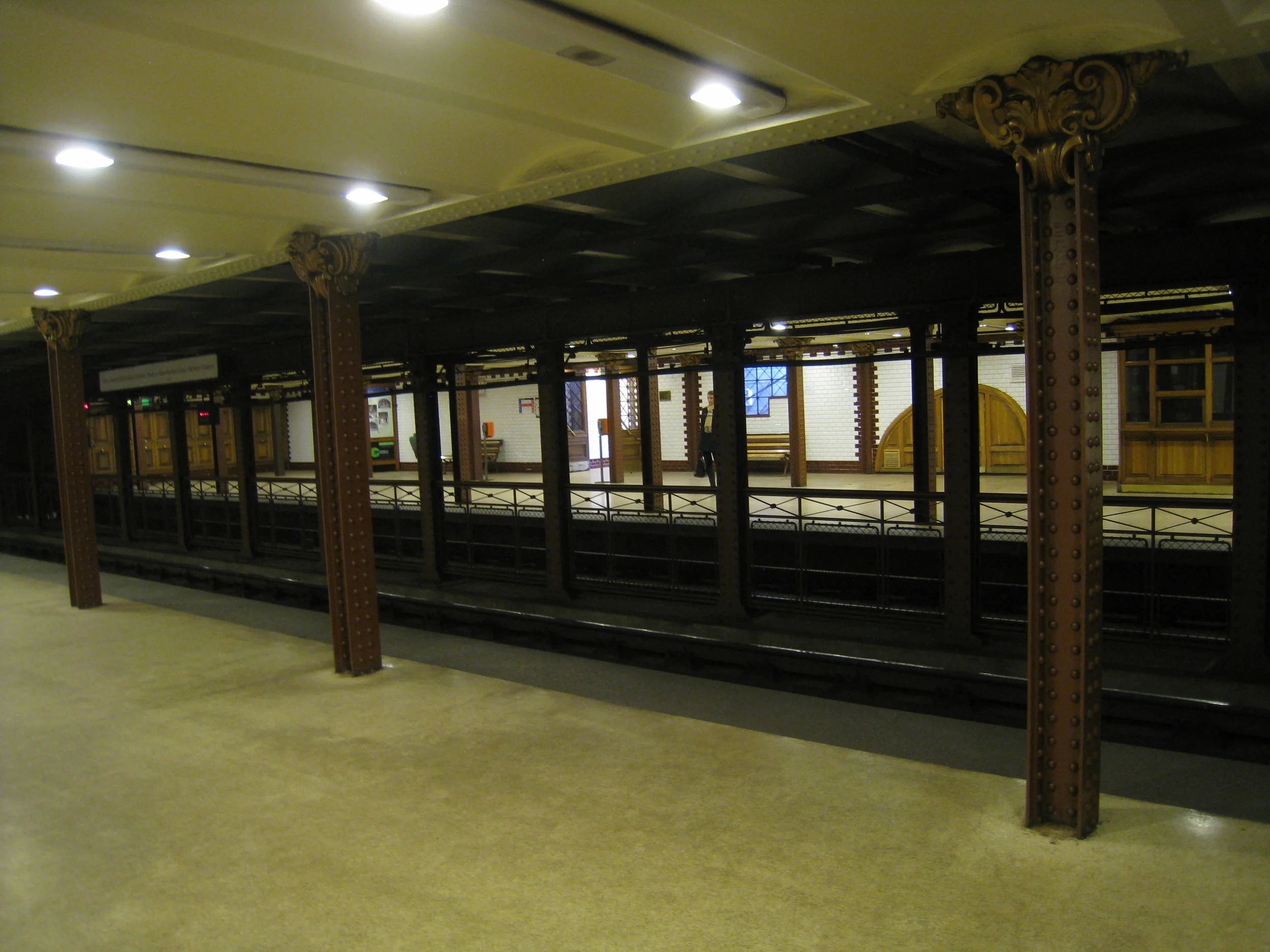  Budapest--The oldest subway line (Line 1)--Opera Station 