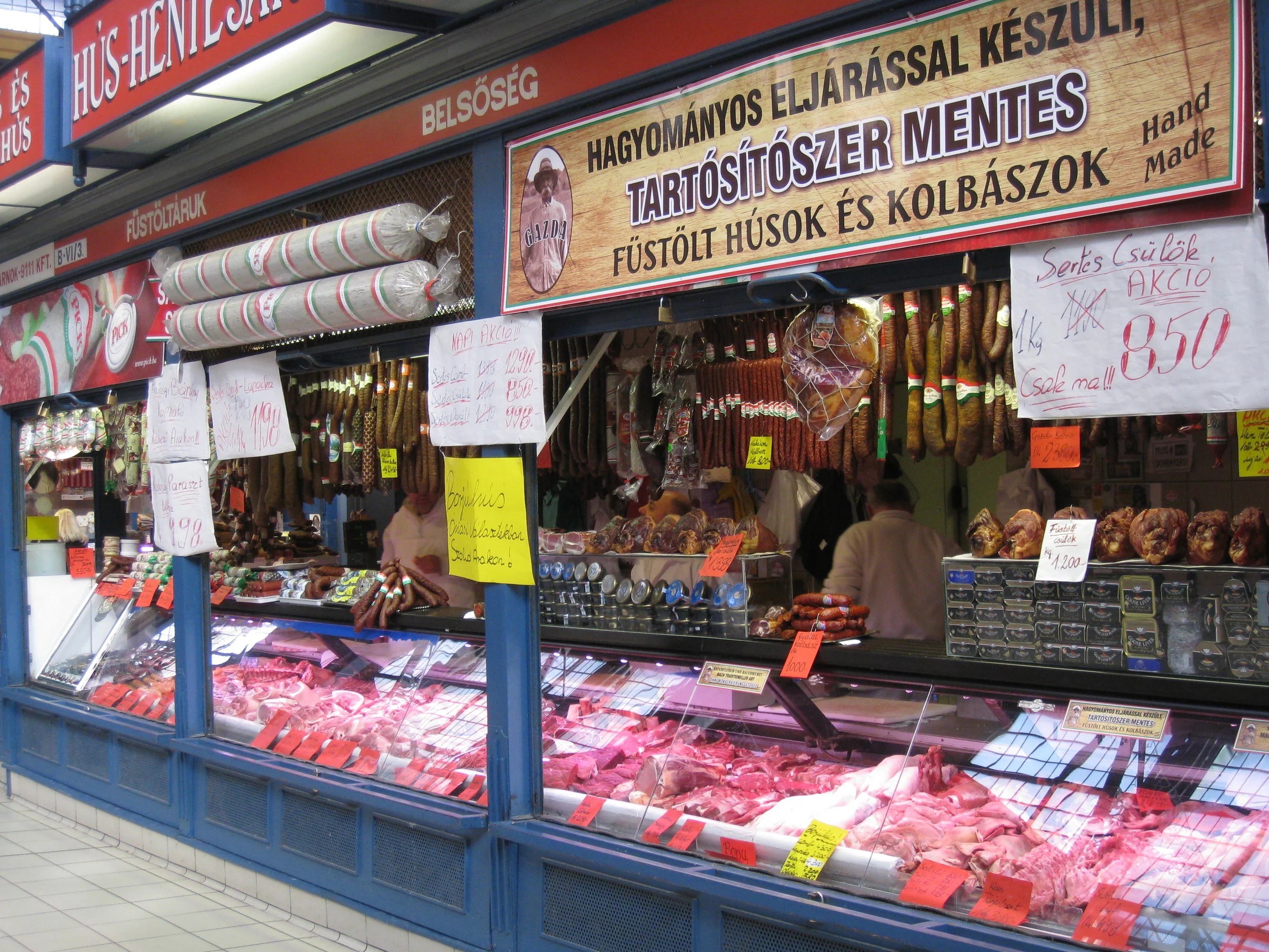 Budapest--The Great Market 