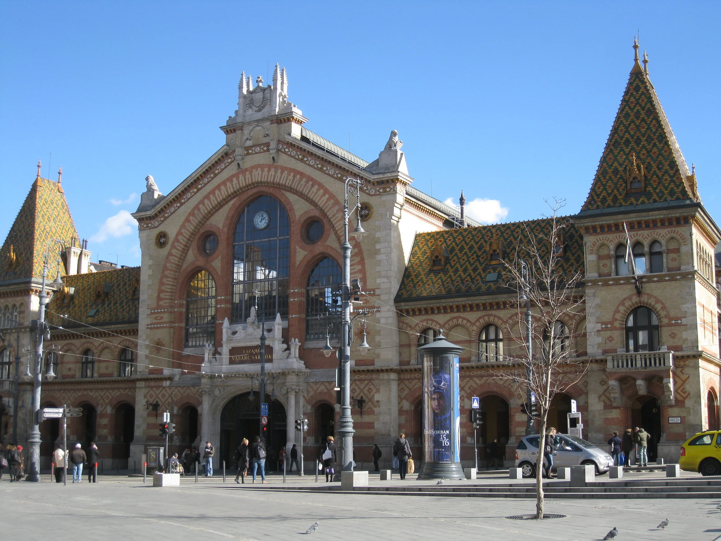  Budapest--Market near apartment in Ferenc Varos near Kalvin Square 