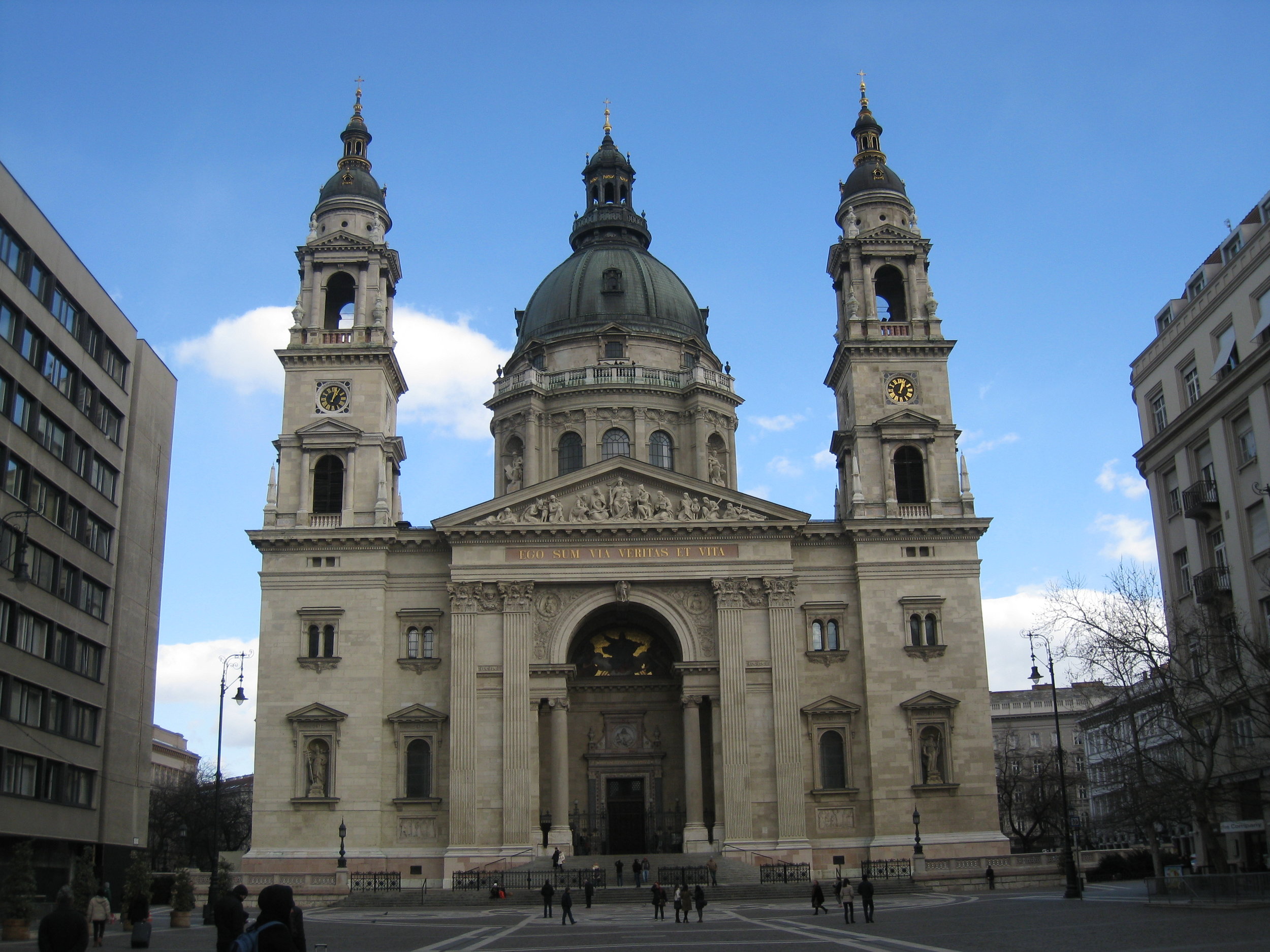  Budapest--St. Stephans Church 