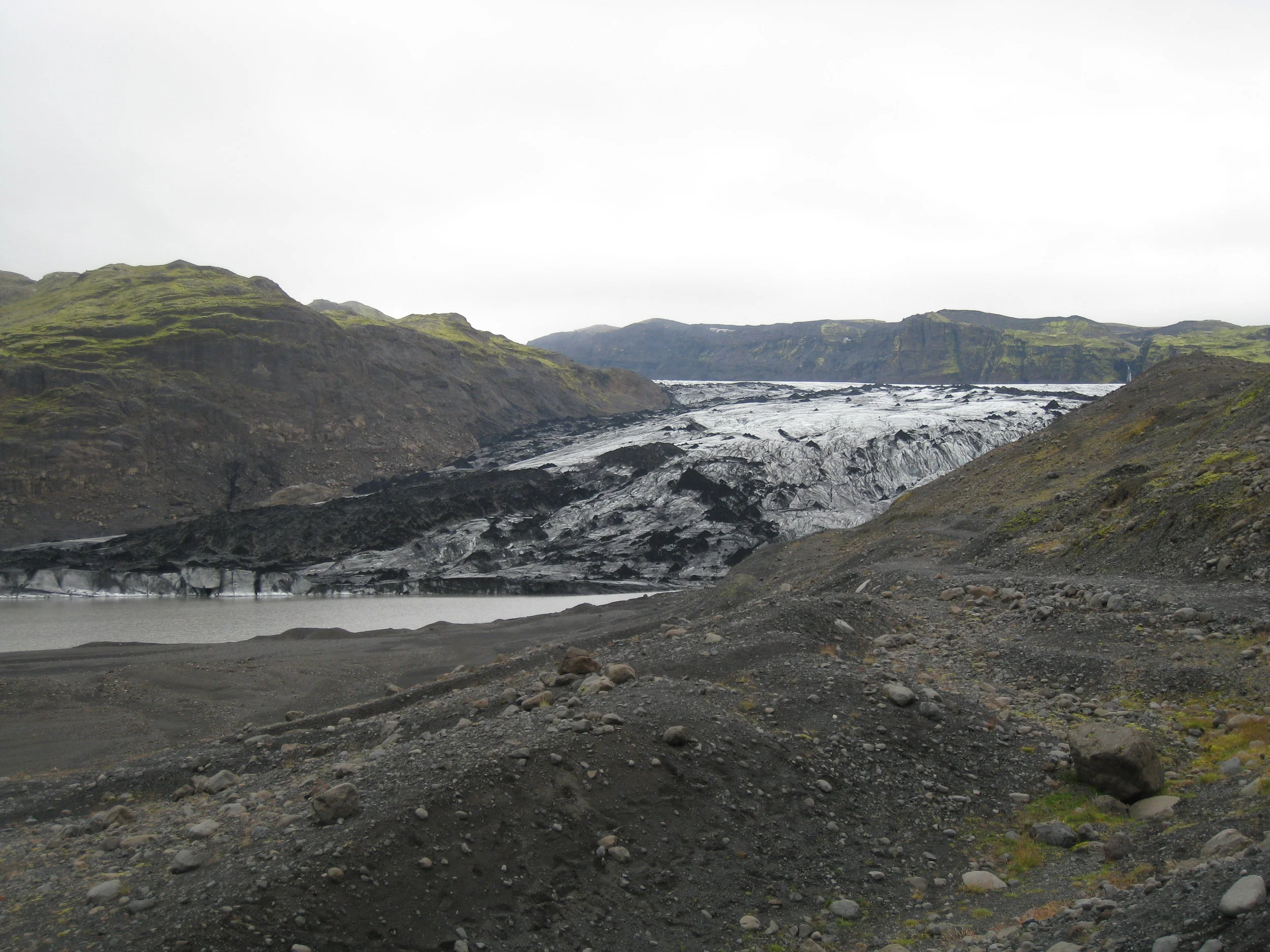  Solheimajokull glacier tongue near Vik 