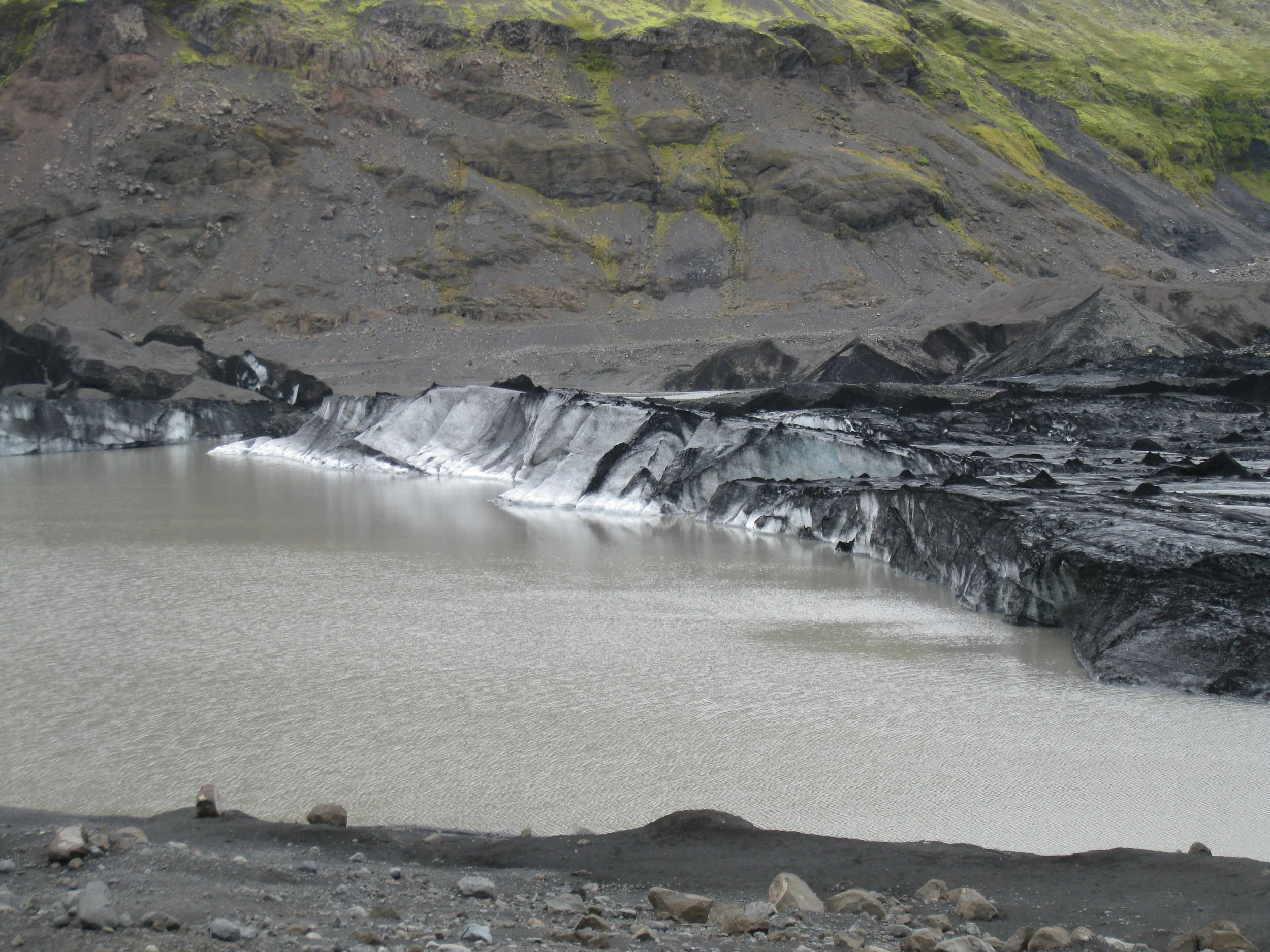  Solheimajokull glacier tongue near Vik 