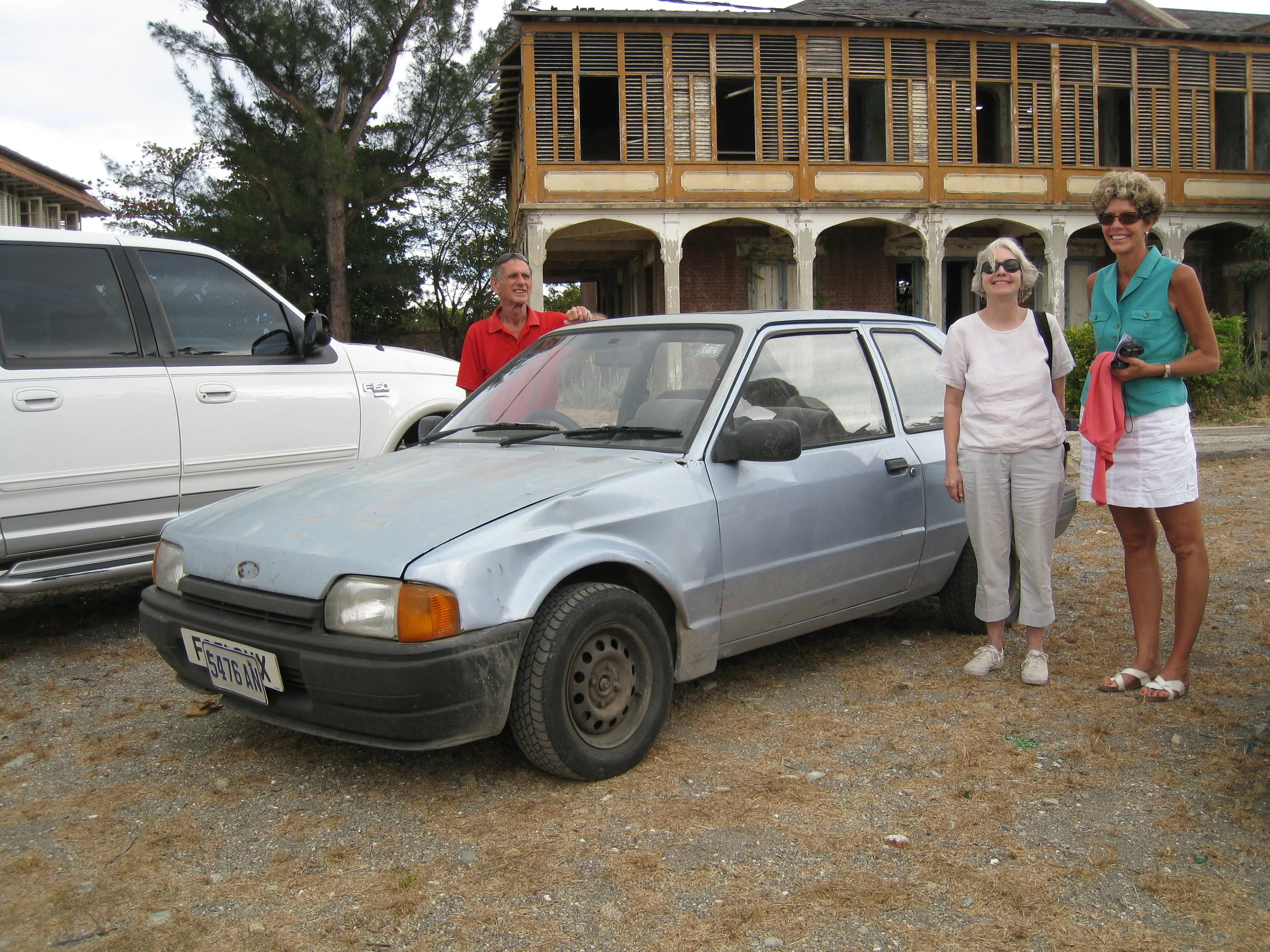  Kingston--Port Royal--Paul's car with Paul Cullingford, Carrol Benner Kindel and Debbie Schreiber 