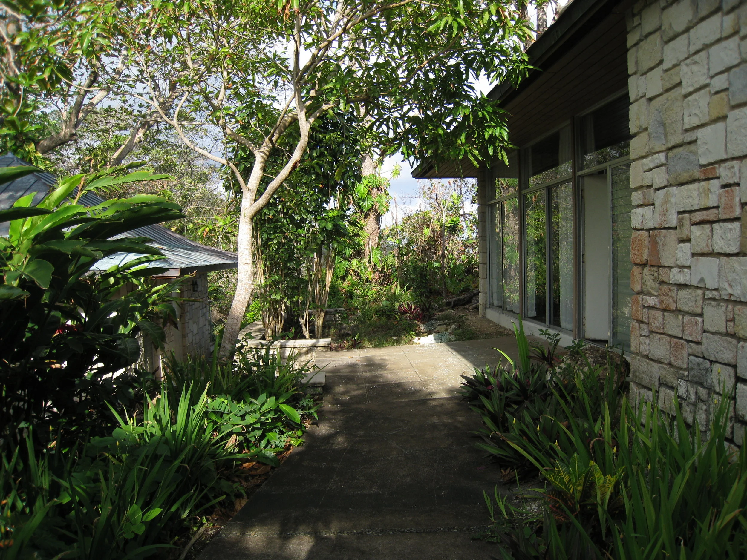  Frenchman's Cove--Entryway of the main house 