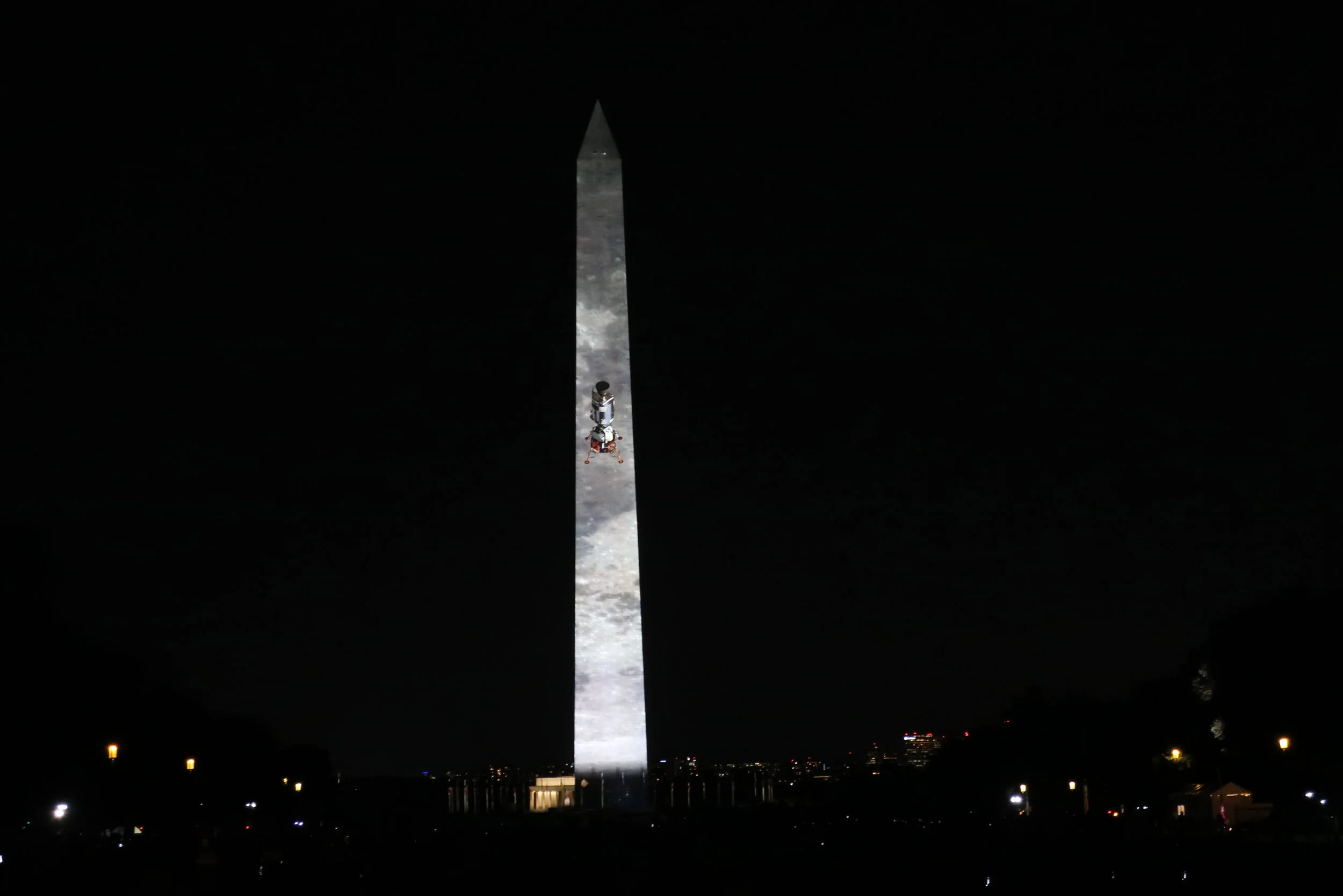  DC 2019--July--Washington Monument--Celebration of Apollo 11 Fiftieth Anniversary--Moon and lander vehicle 