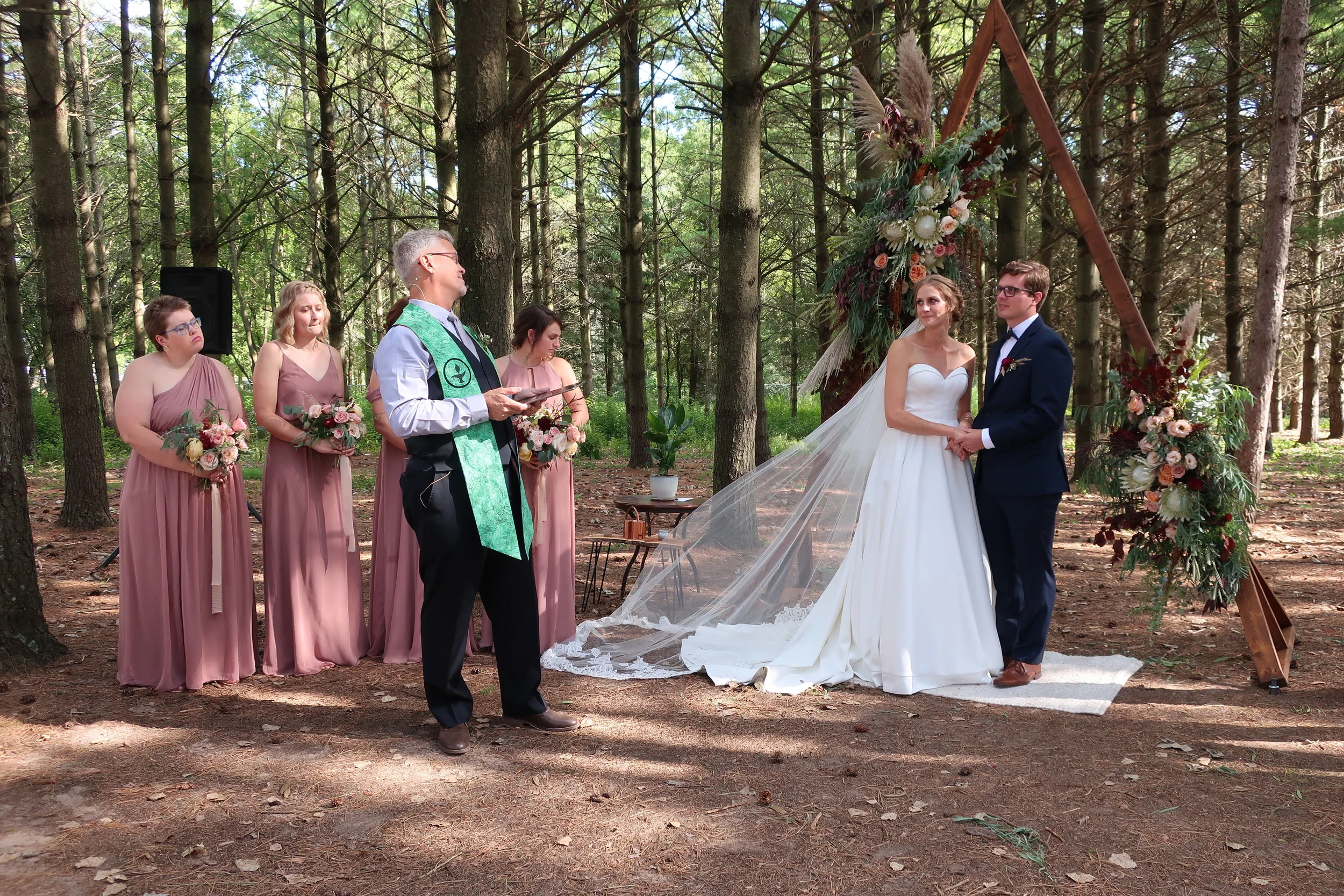  Appleton, Wis.--Sept. 1, 2019--Andropolis-Coakley Wedding--Bubolz Nature Preserve--The Brides maids with Jim Coakley presiding, and Kenzie and Alex 