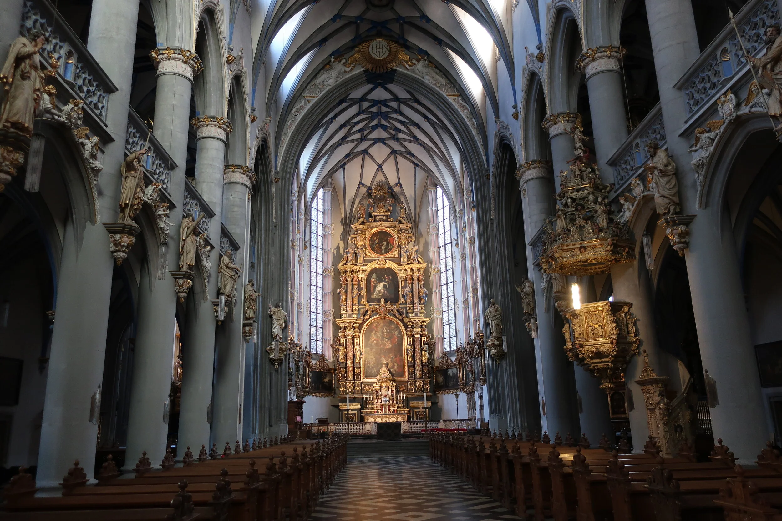  Cologne--Winter 2019--St. Maria (Baroque), nave 