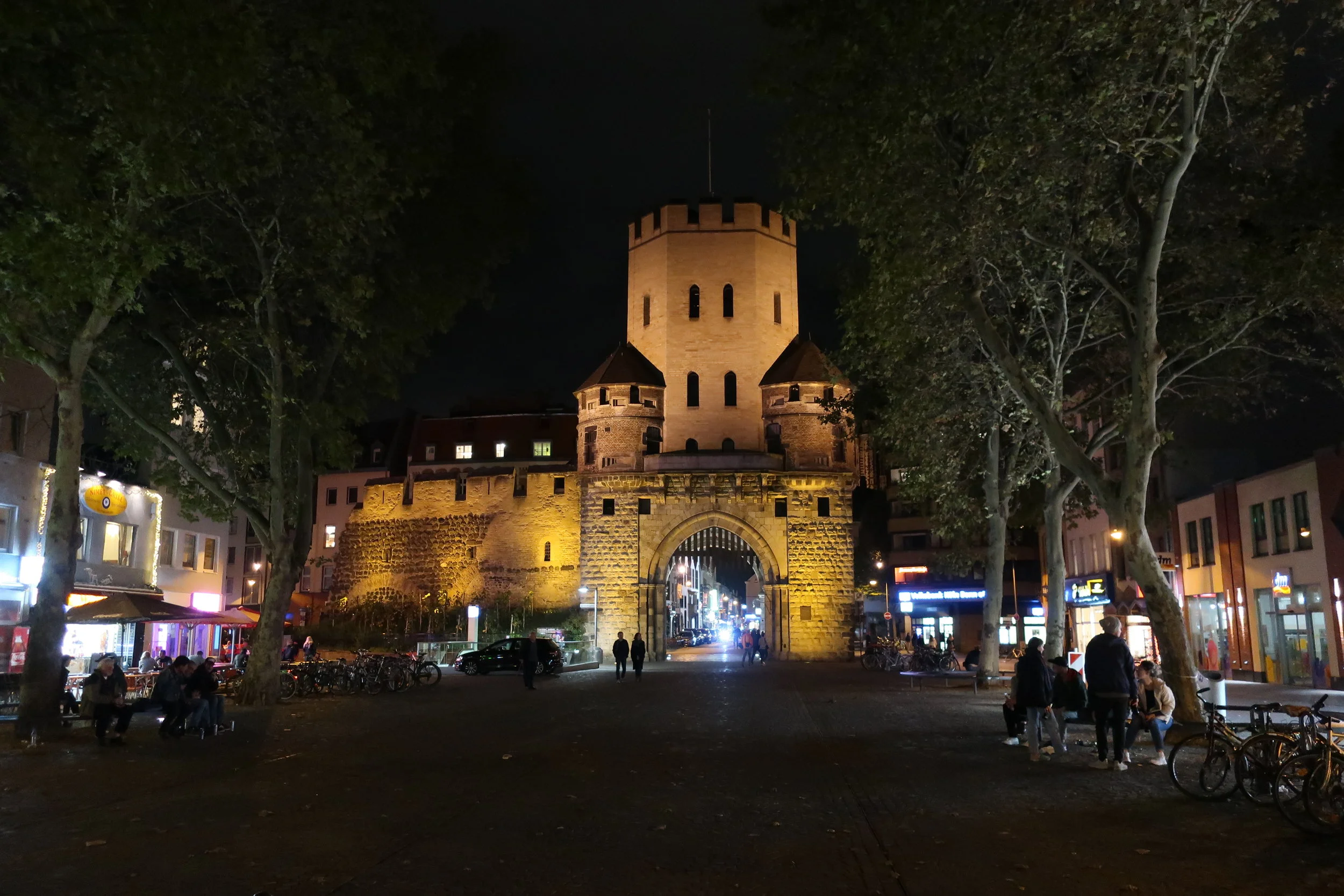  Cologne 2019--Sud Stadt Cologne, the medieval gate from the outside 