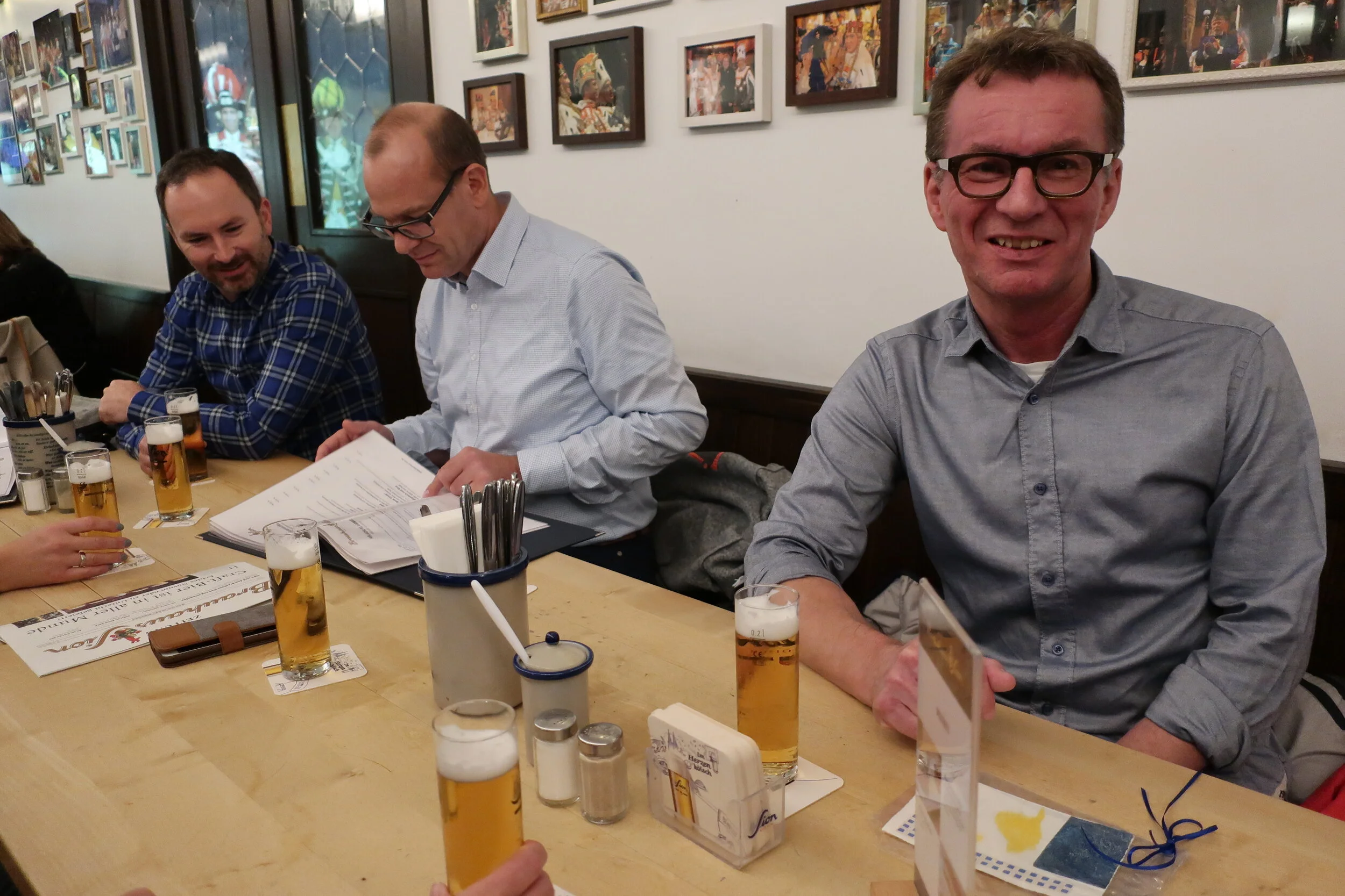  Cologne 2019--Our tour group at Sion's Koelsch pub--Herbert Jansen and friends from Bensburg 
