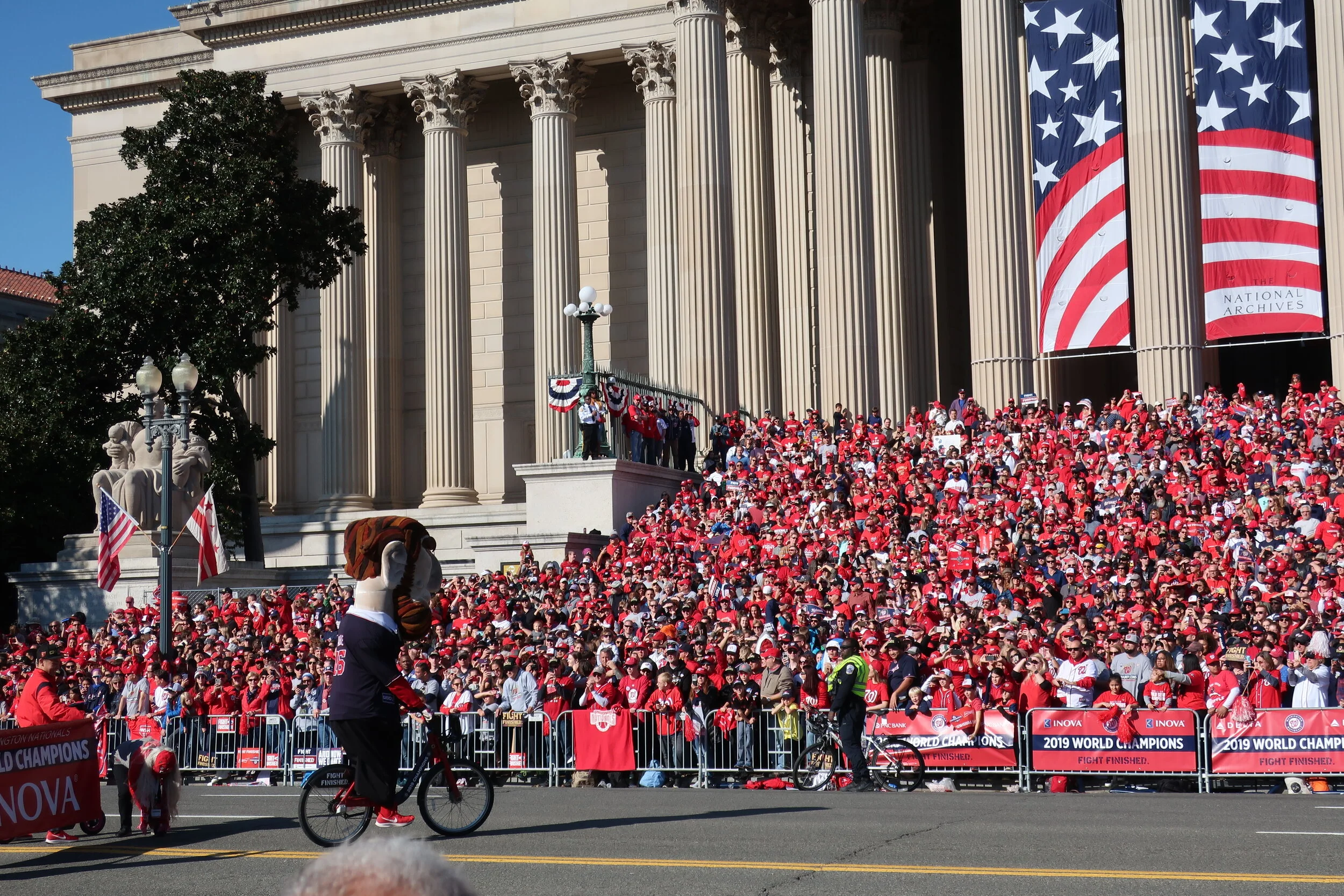  DC 2019--Nats Parade--Abe on a bike 