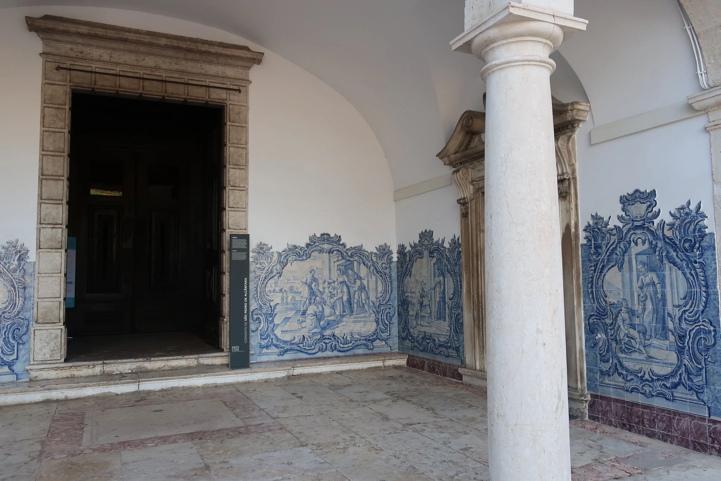  Lisbon 2019--Sao Pedro de Alcantara Convent--Entrance with tiling 