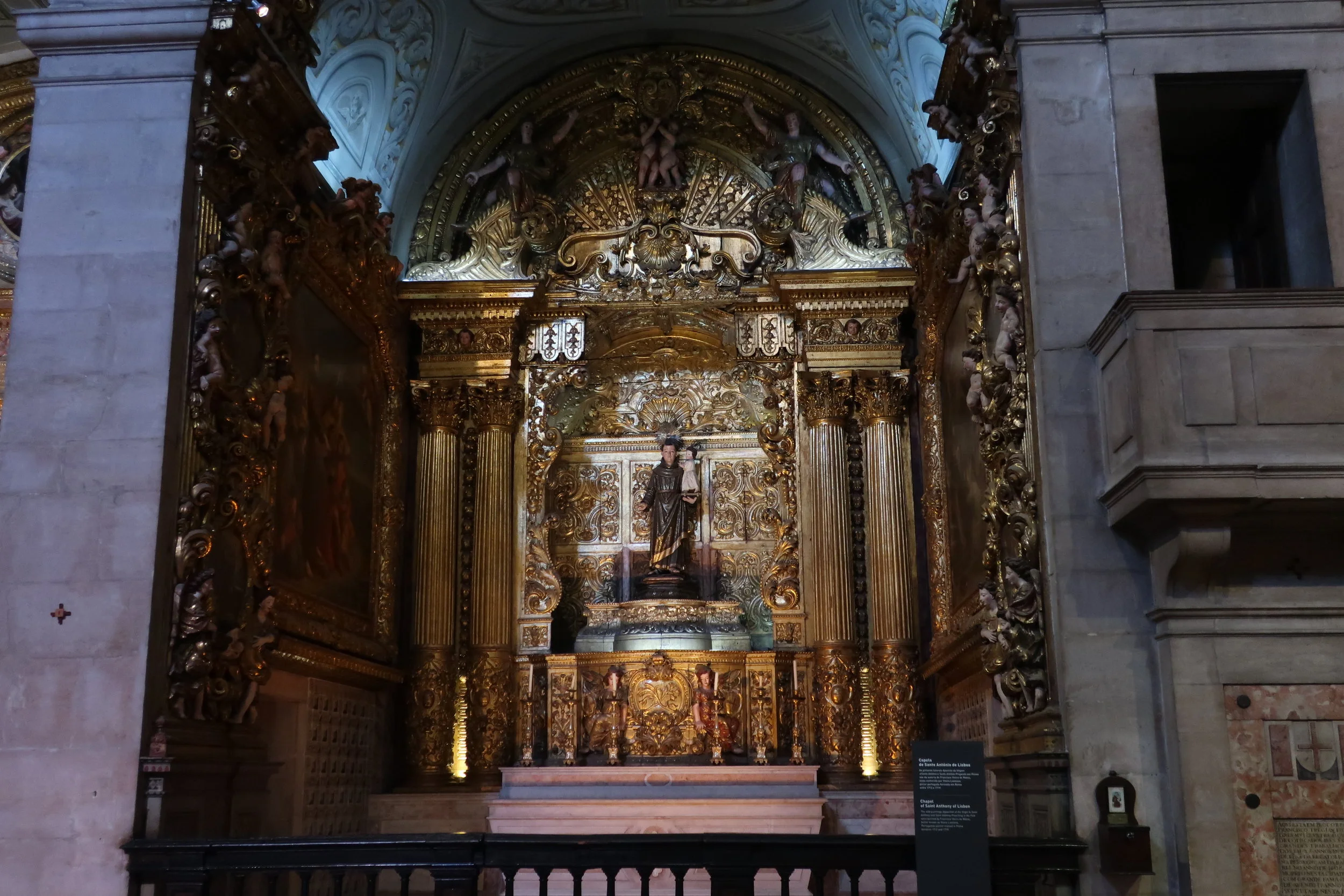  Lisbon 2019--Sao Roque church--Side chapel (Very Baroque) 