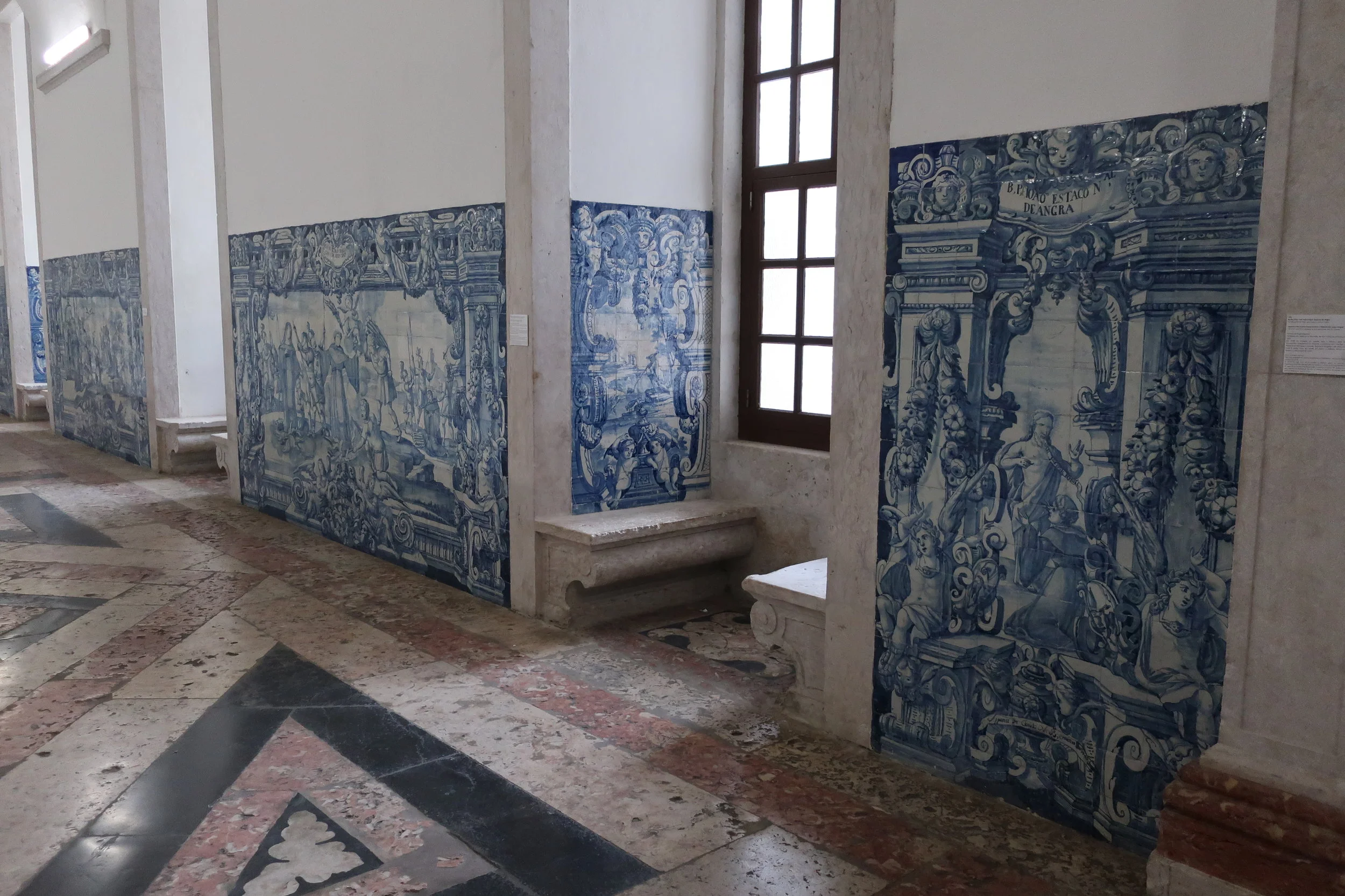  Lisbon 2019--Sta. Graca church—tiling 