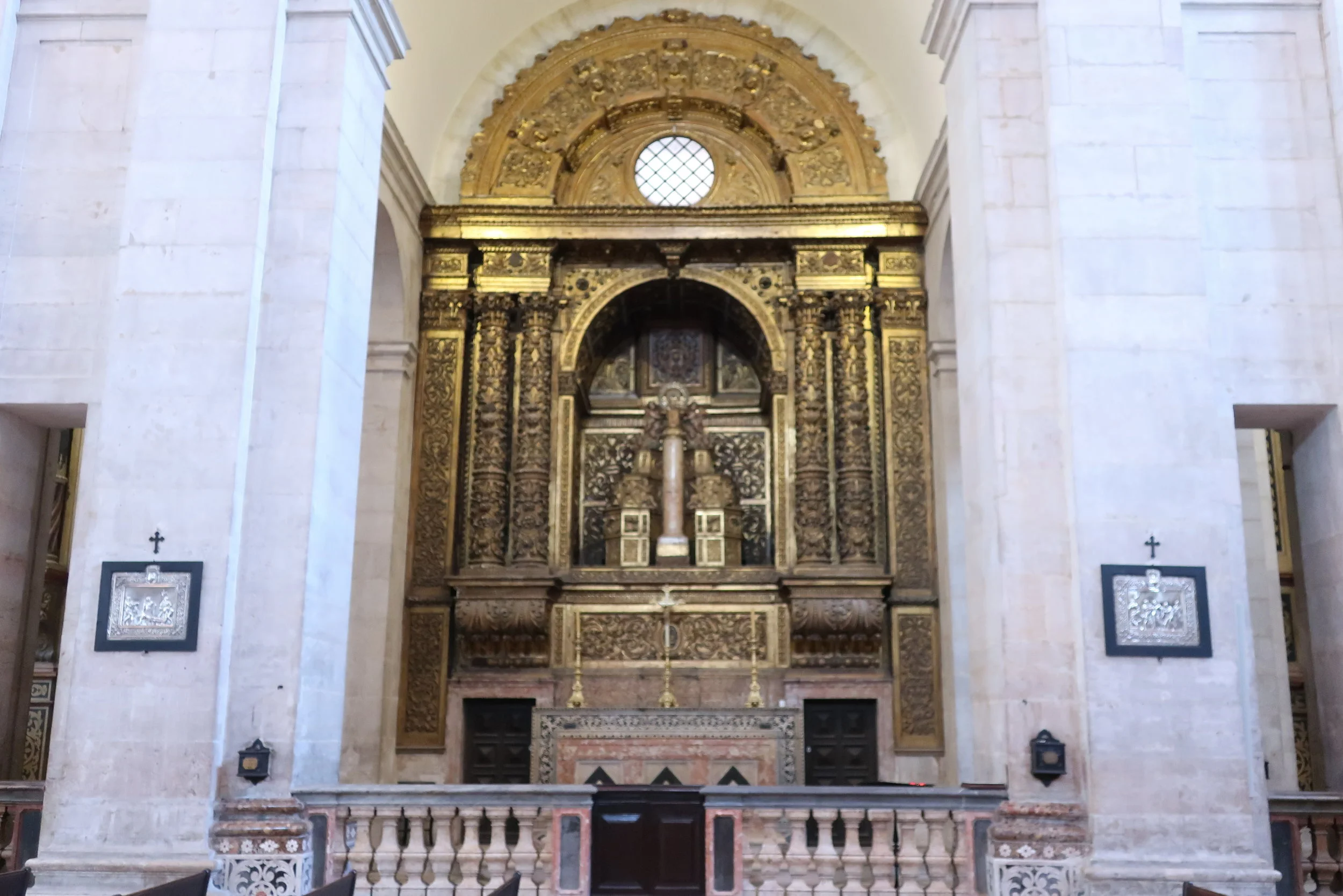  Lisbon 2019--Sao Vicente church and monastary—side chapel 