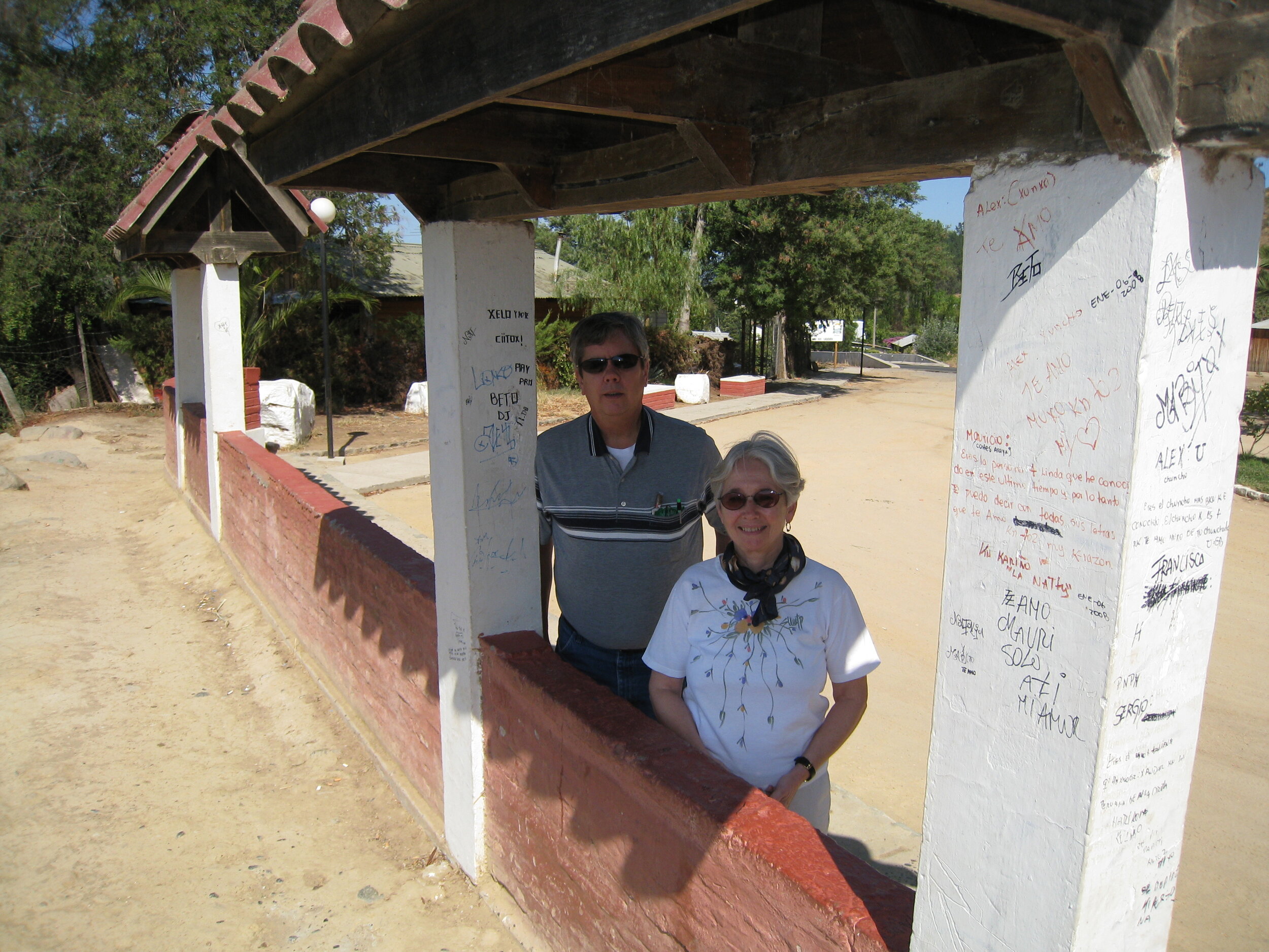  Curico--On the road to Llico, Roger King and Carrol Kindel 