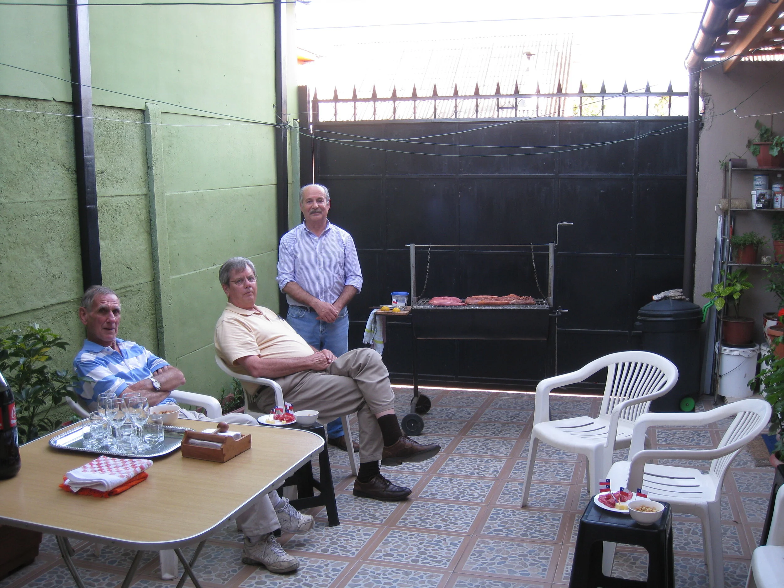  Chile--Curico--Paul Cullingford, Roger King and Nelson Aguirre at the Aguirre home 