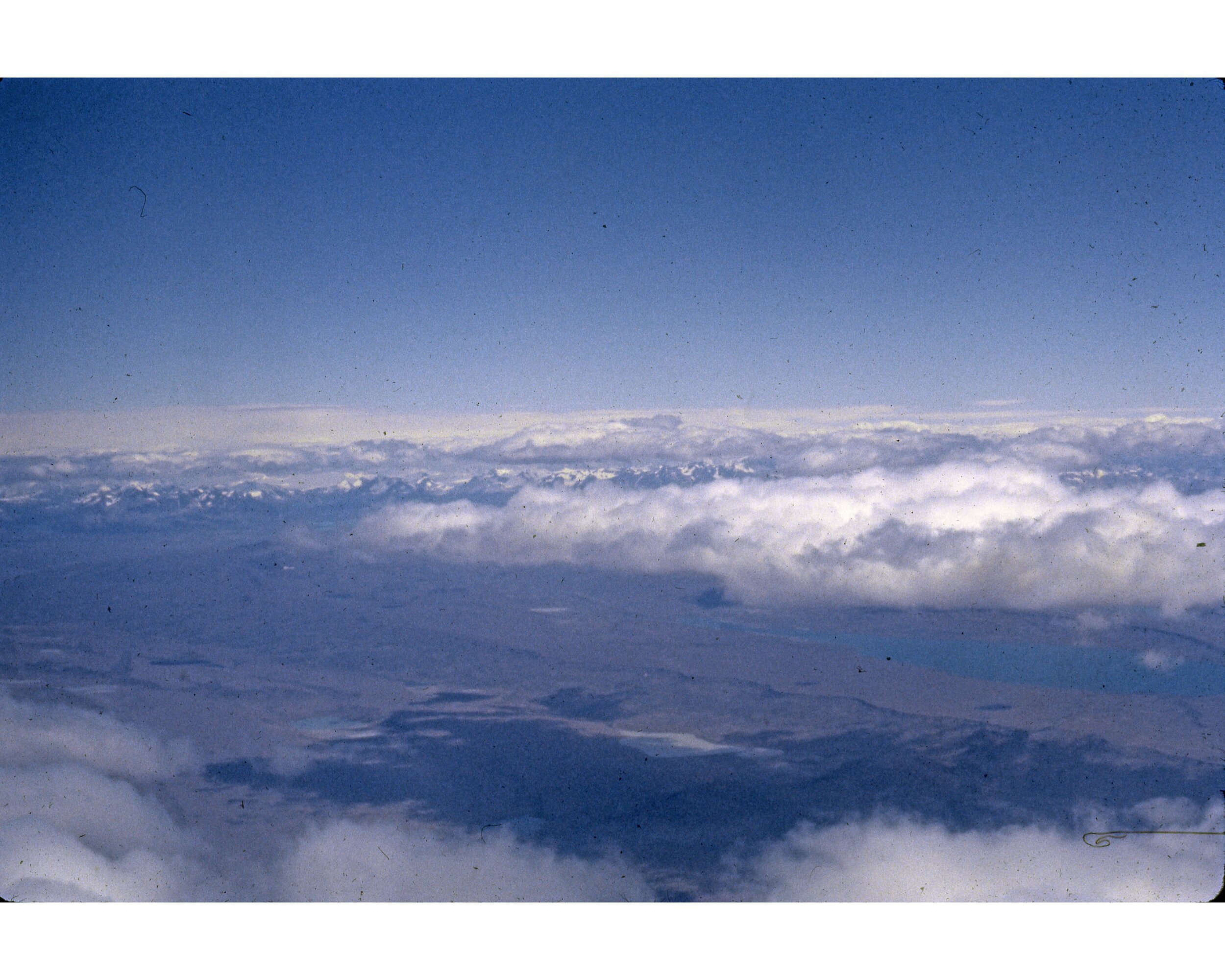  Verano 1968	Entre Puerto Montt y Punta Arenas--La Cordillera desde avion 