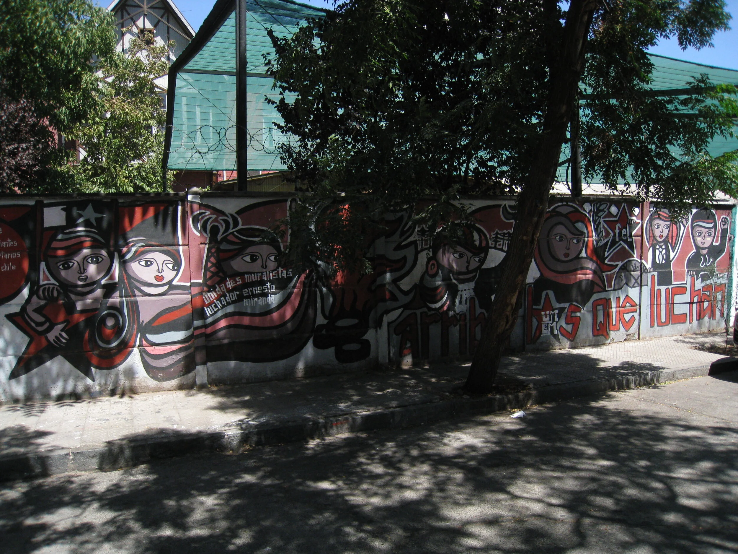  Santiago--Wall art outside the Chilean Student Federation 