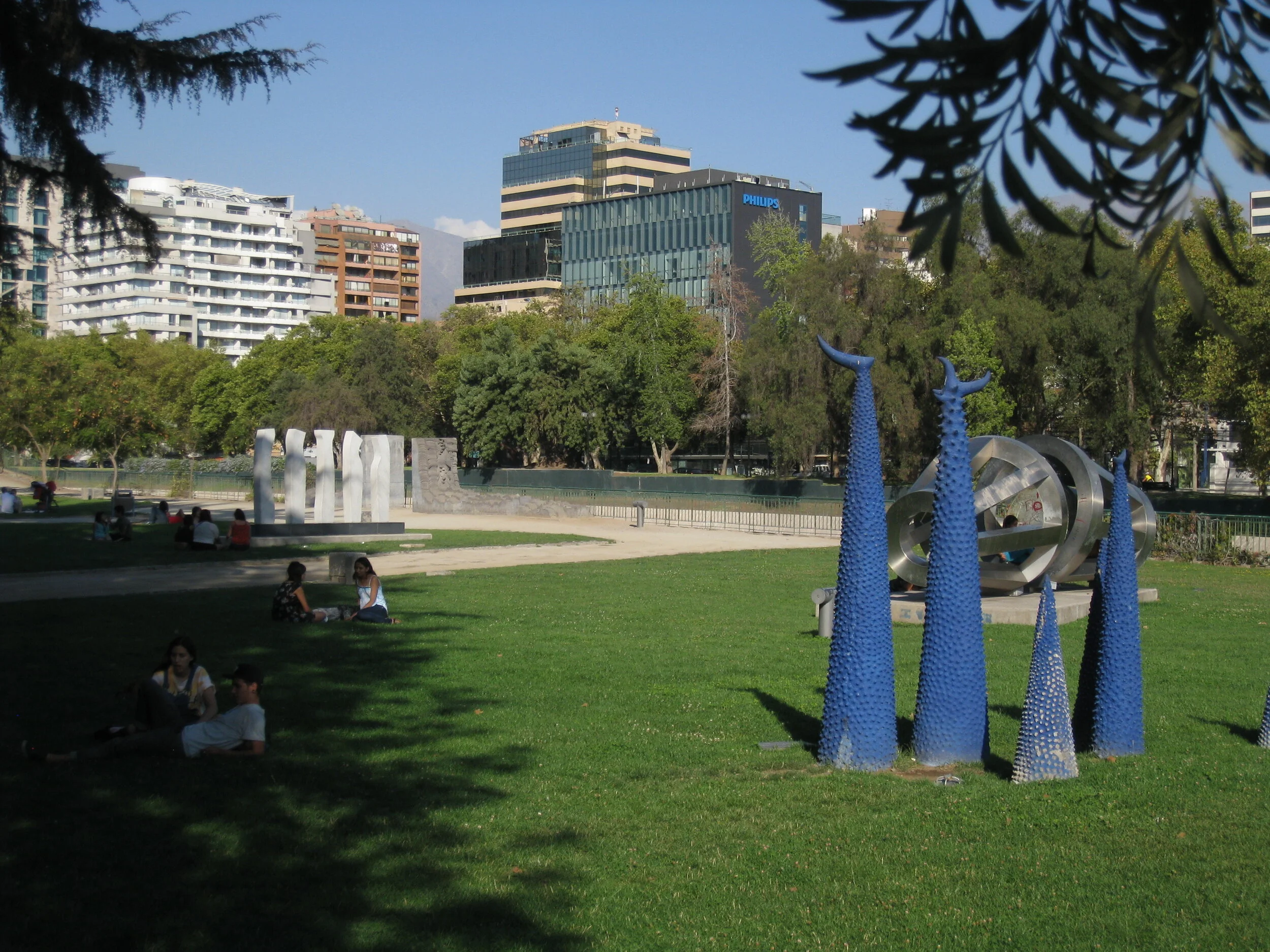  Santiago--Rio Mapocho in Las Condes in the statuary park 