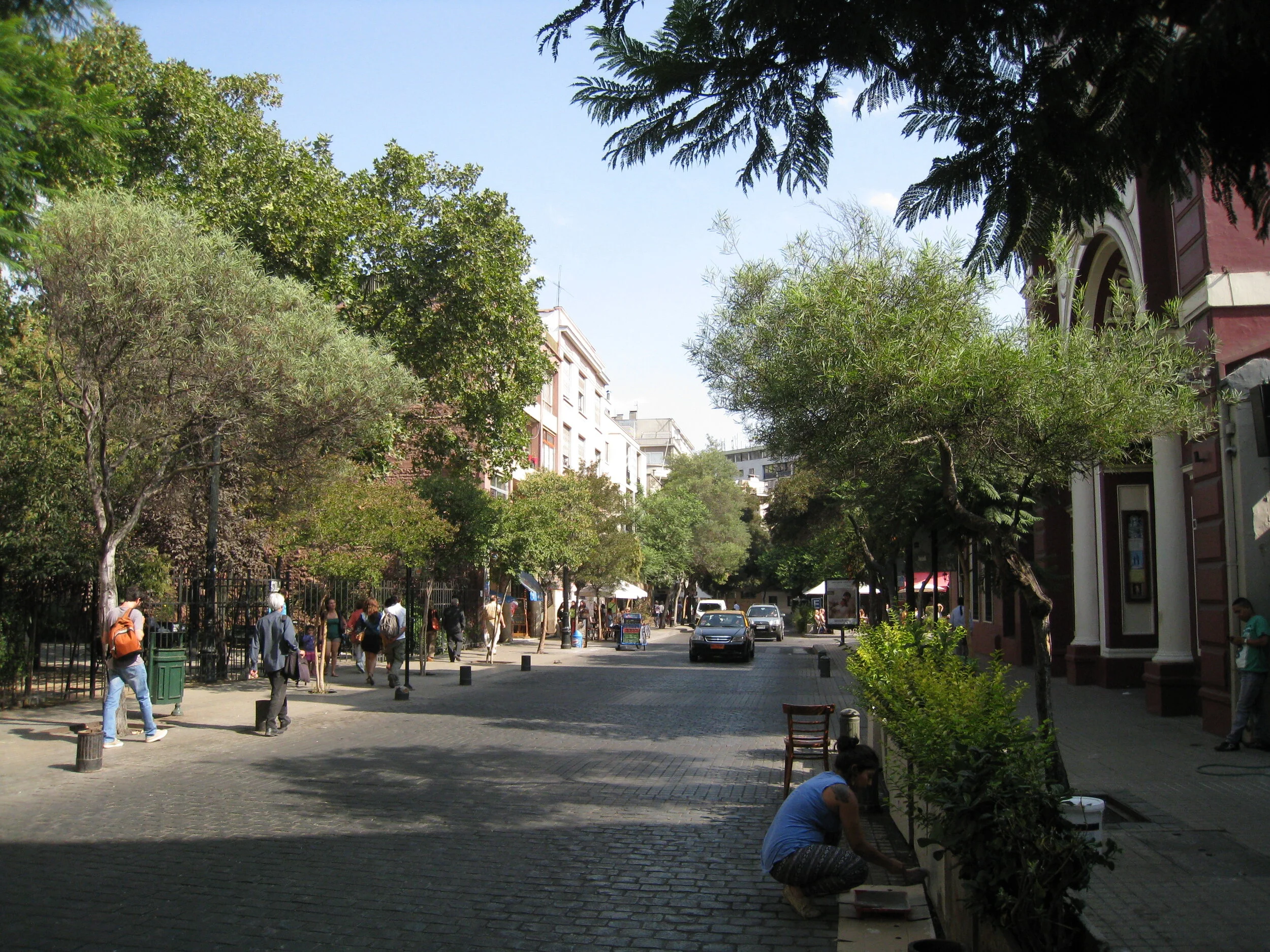  Santiago-- Lastarria in front of the church 