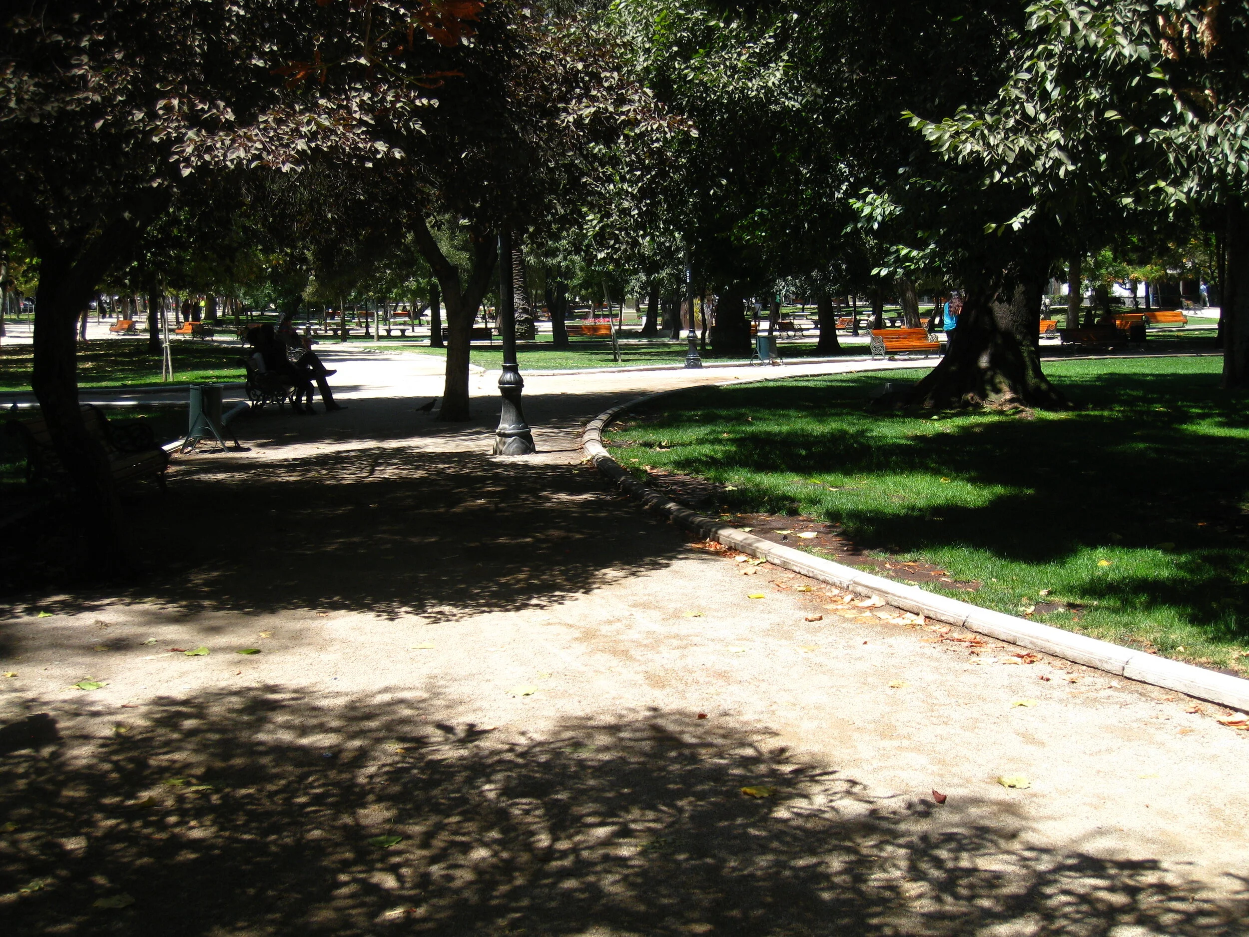  Santiago--Parque Forestal 