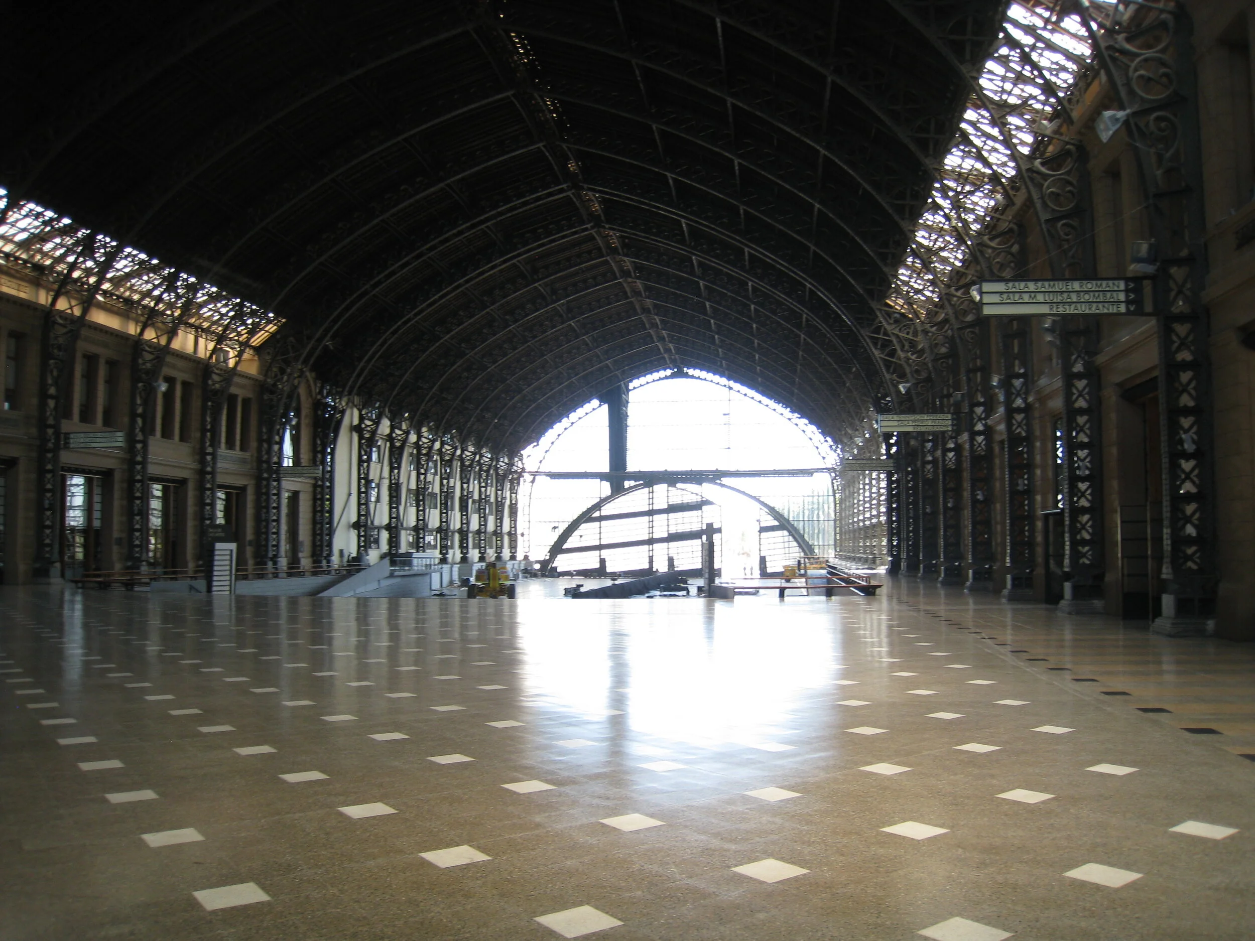  Santiago--Mapocho Station--Interior 