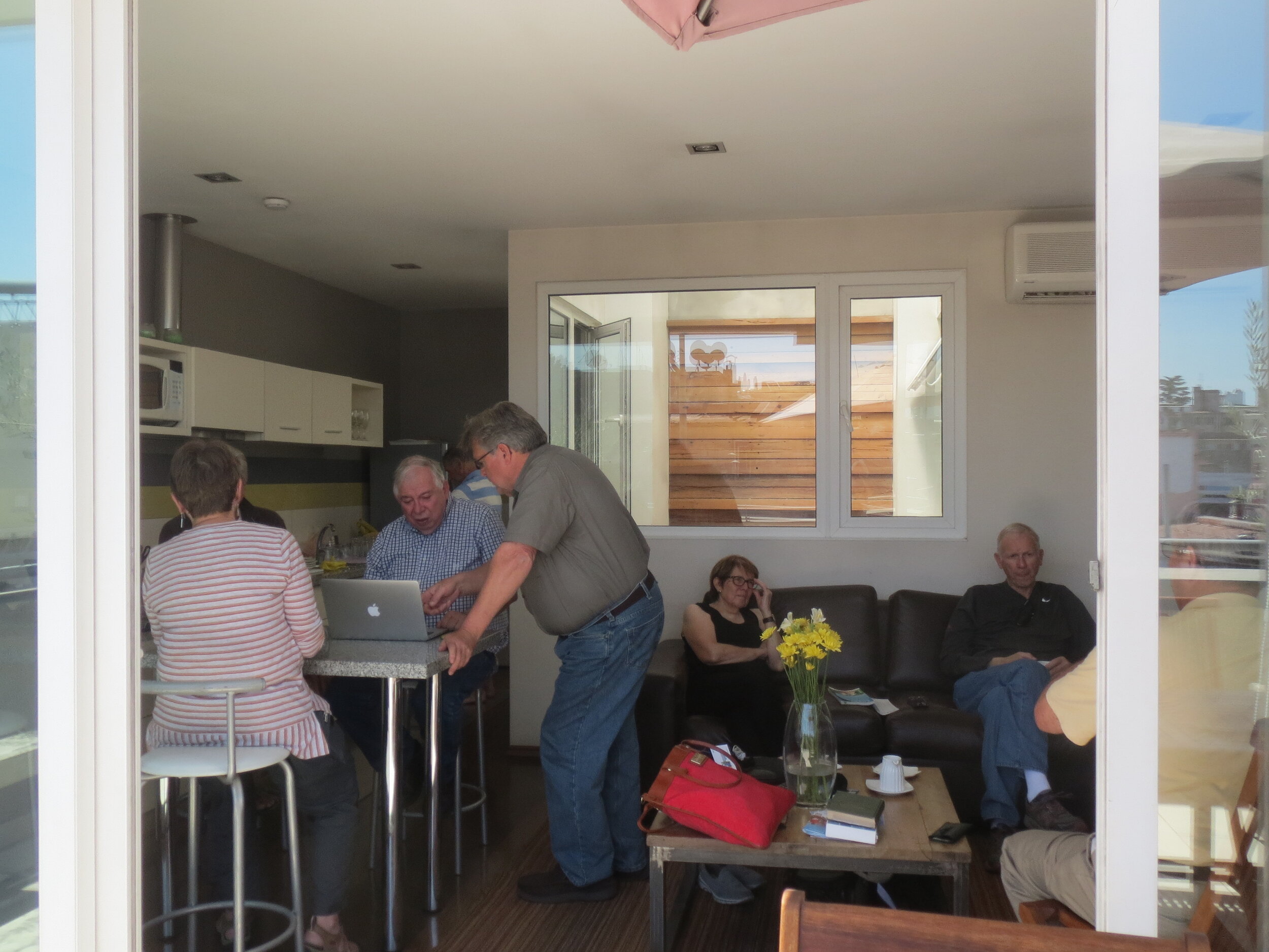  Santiago--Lastarria Apt.--Pat McCrary, Steve Wilhelmi, Karl Holmes, Cathy Pettinari, Carl McCrary and Roger King 