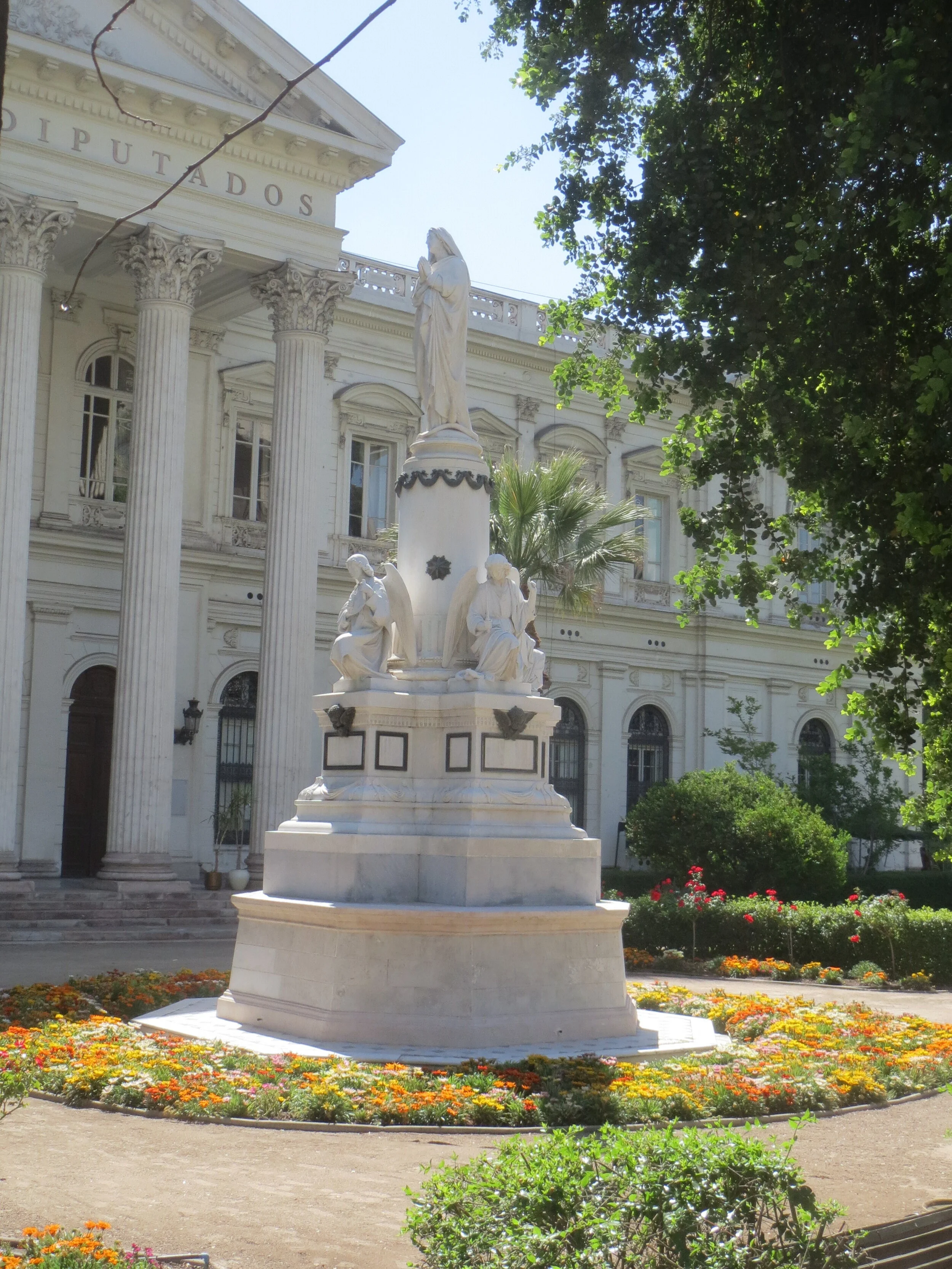  Santiago--House of Deputies--Memorial for the victims of the fire of the La Compania Iglesa 