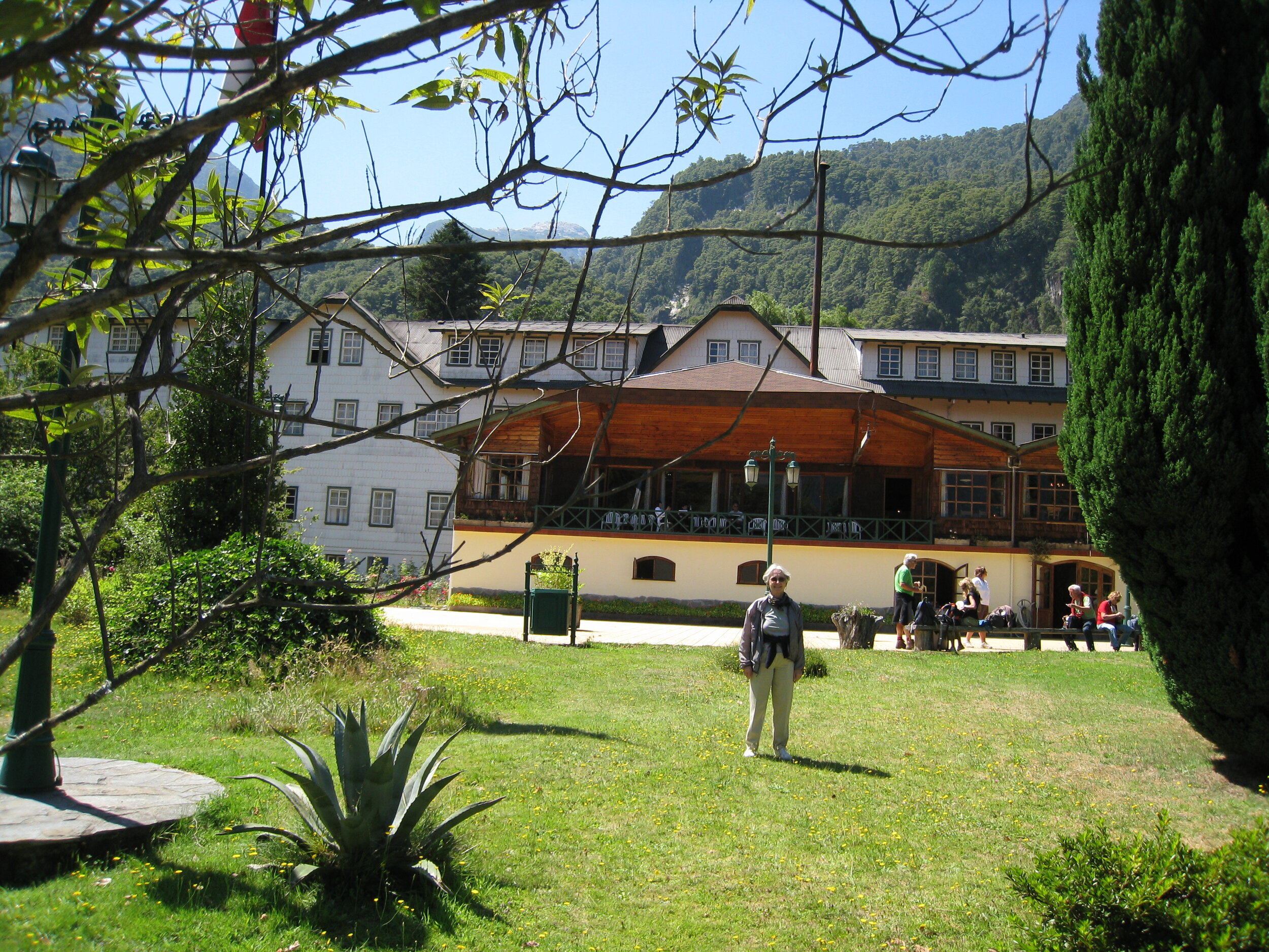  Peulla--Hotel--Carrol 