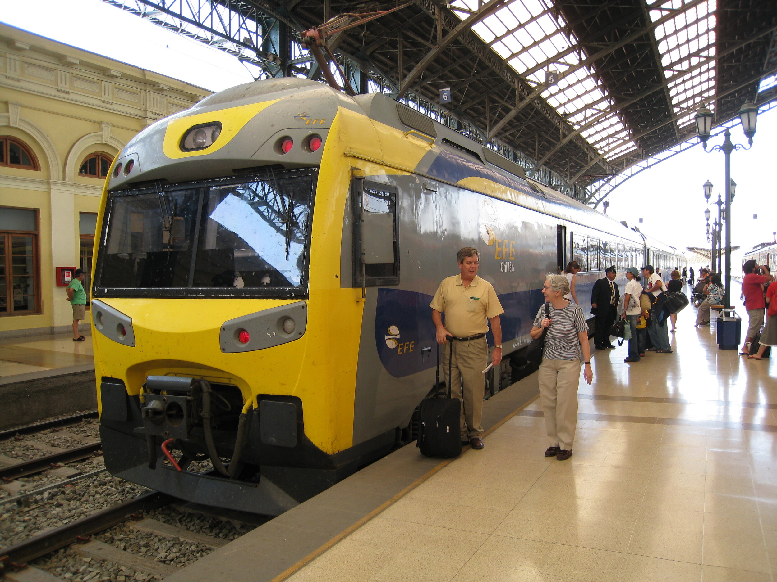  Train to South--Estacion Central--Roger and Carrol 