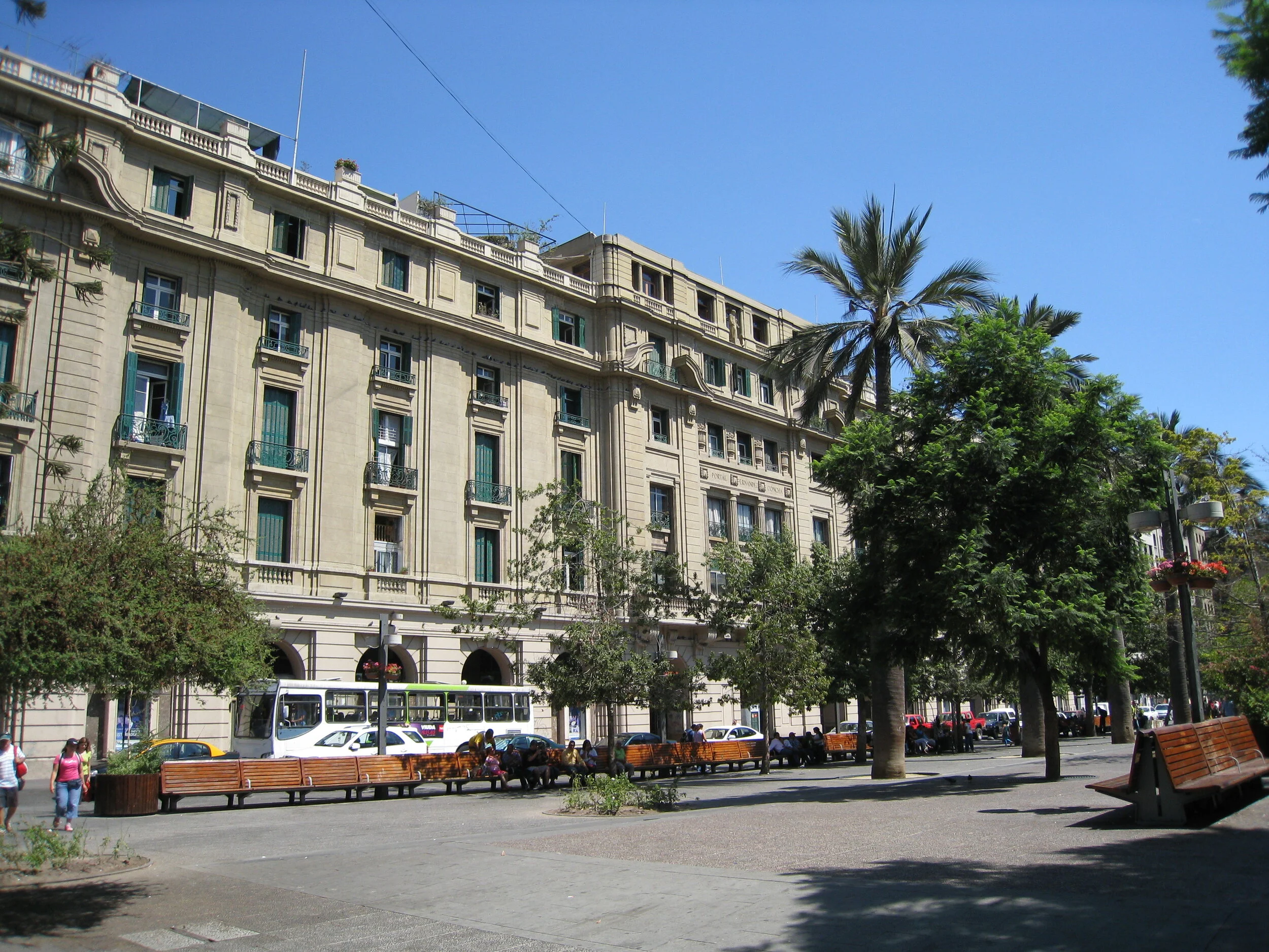  Building on Plaza de Armas Santiago 