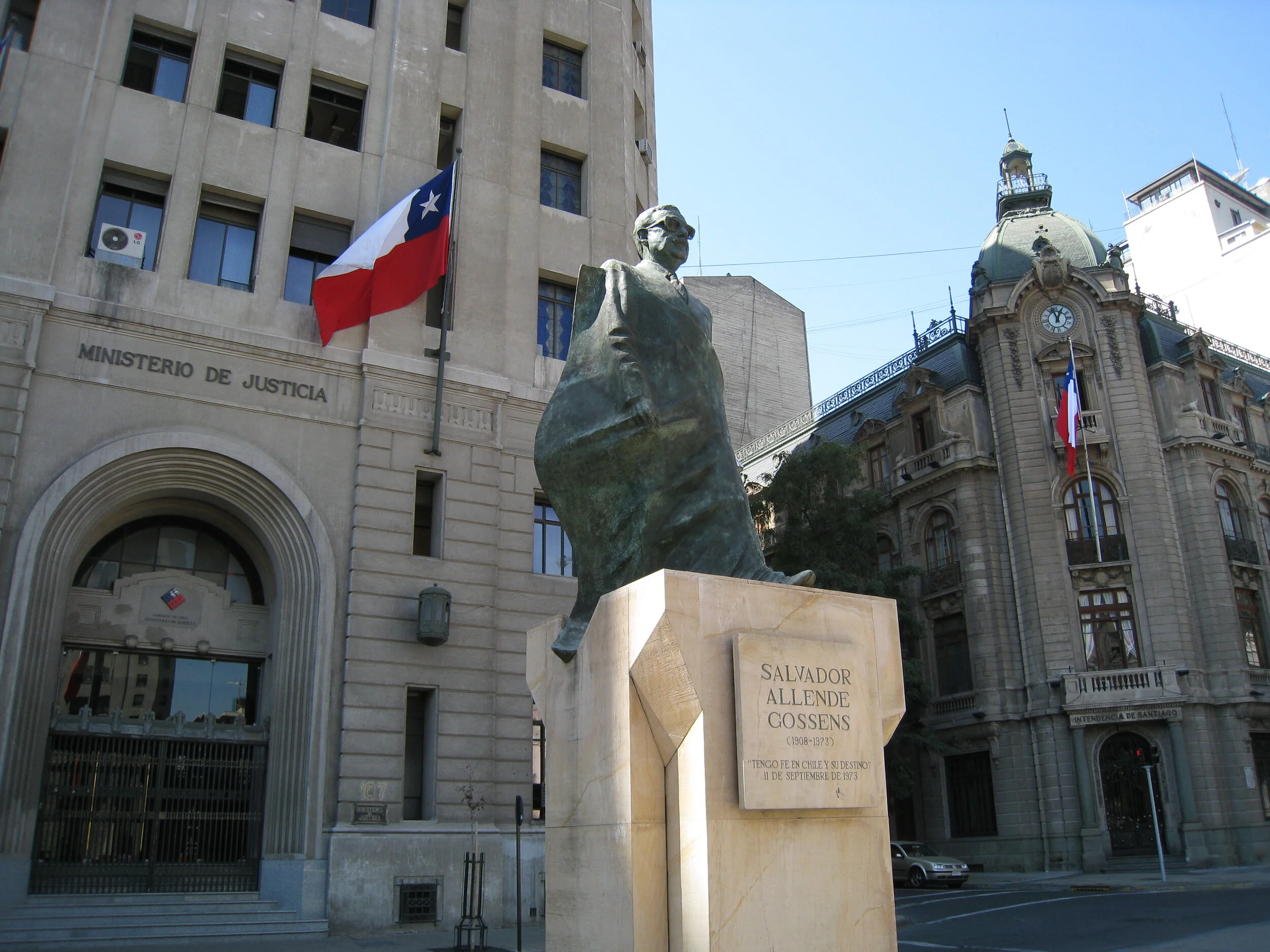  Plaza Constitution--Allende Sculpture 