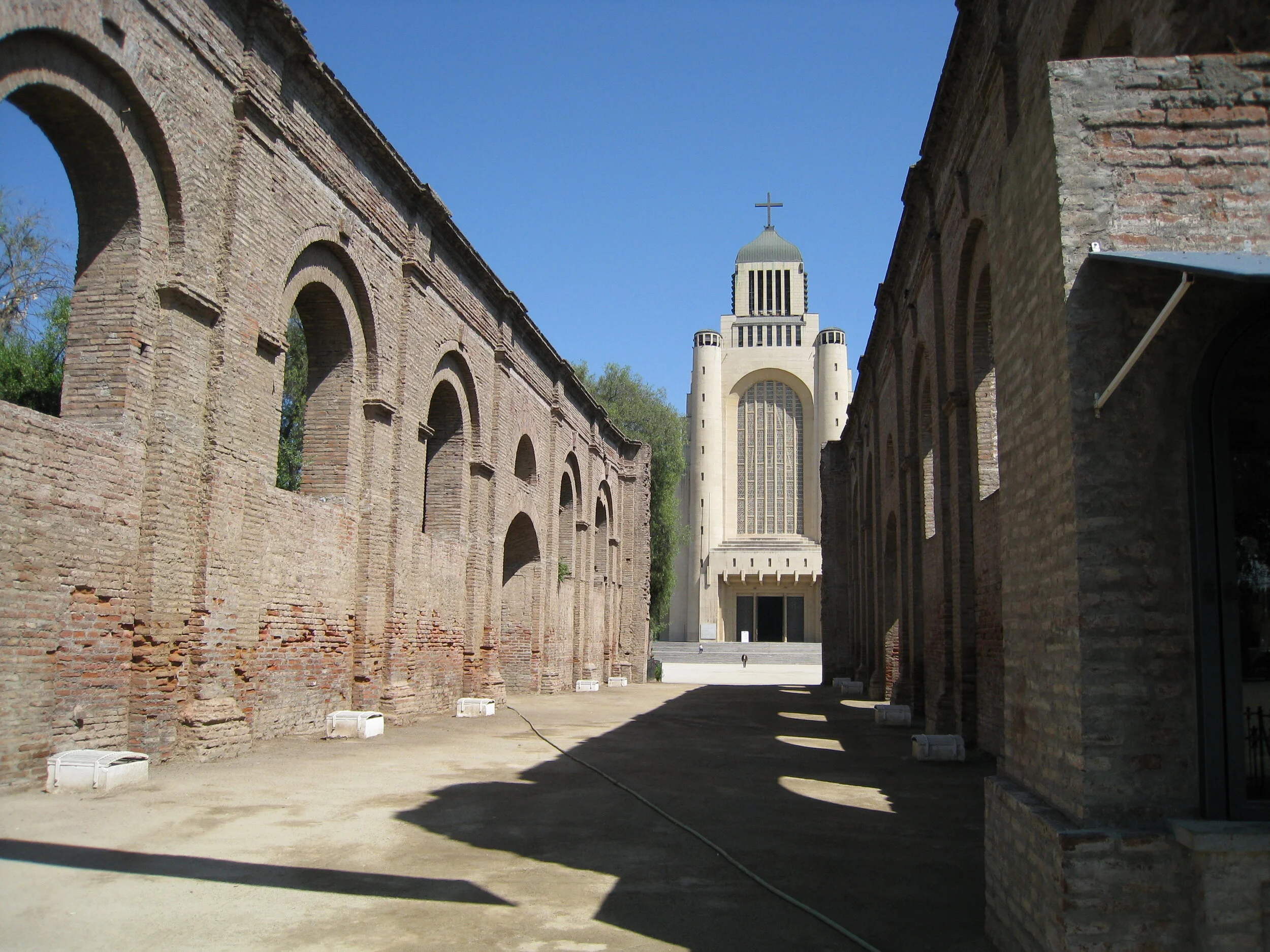  Templo Votivo in Maipu 