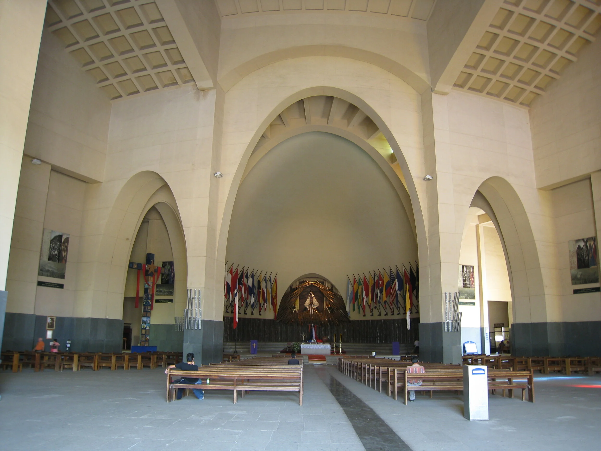  Templo Votivo in Maipu 