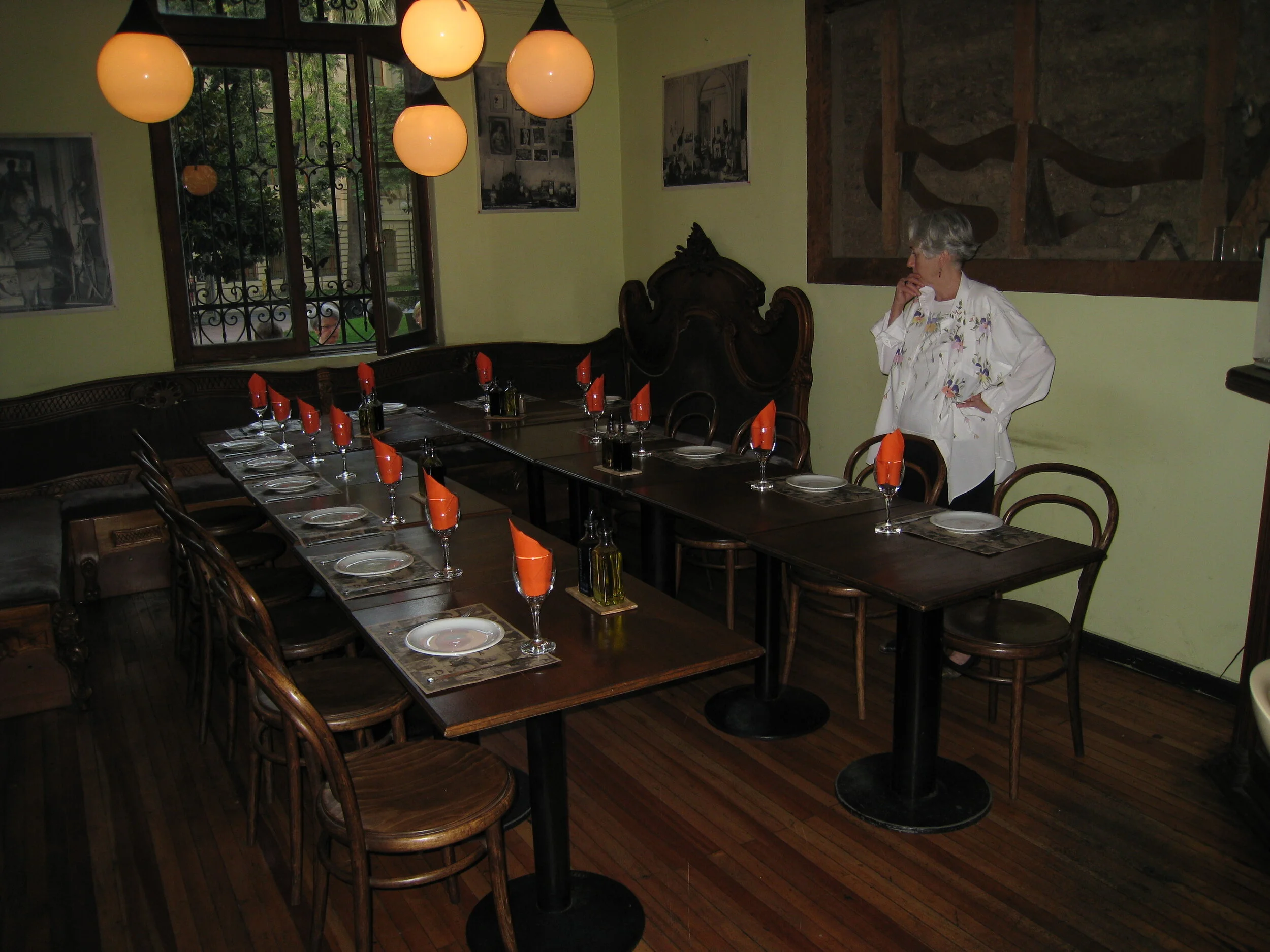  Santiago--Casa Naranja--Carrol preparing for Karl's birthday 