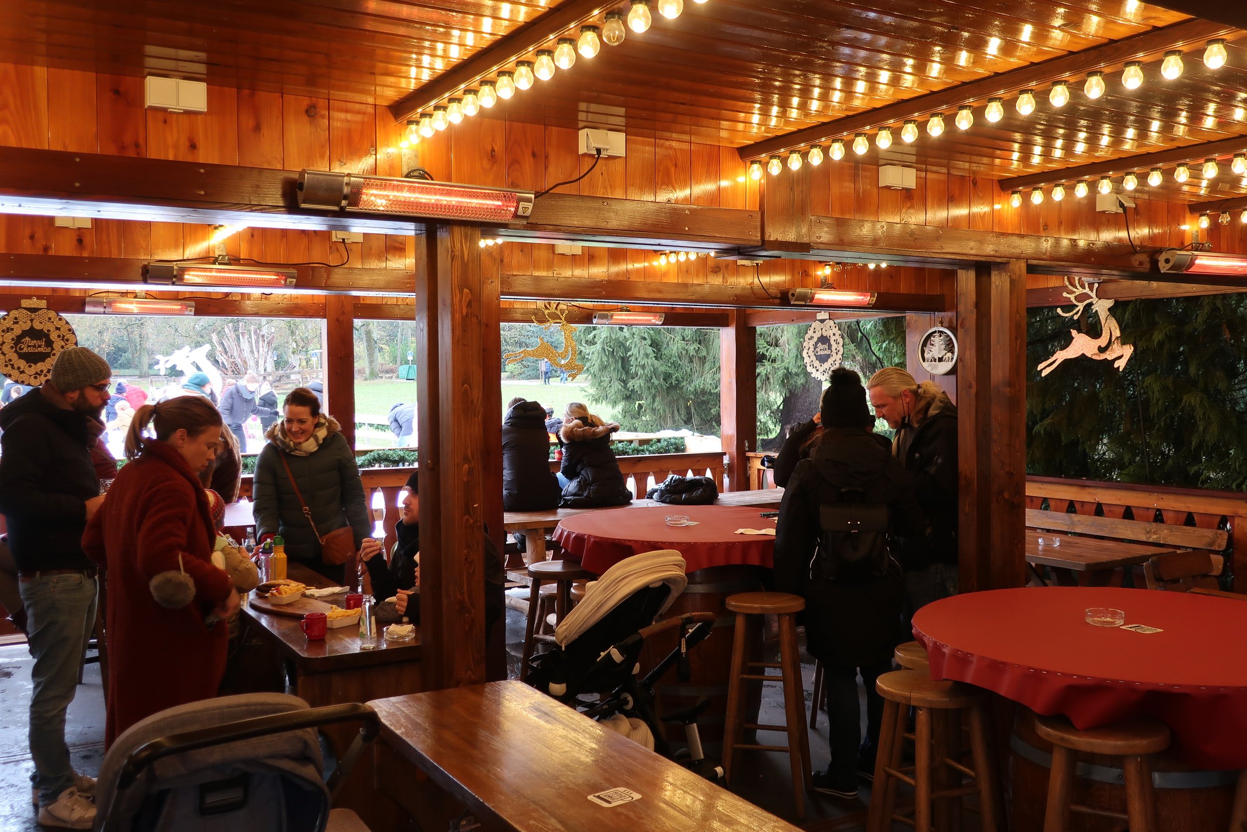  Luxembourg 2021--Kinnekswiss Meadow Ice Rink--Holiday Decorations with food and drink 