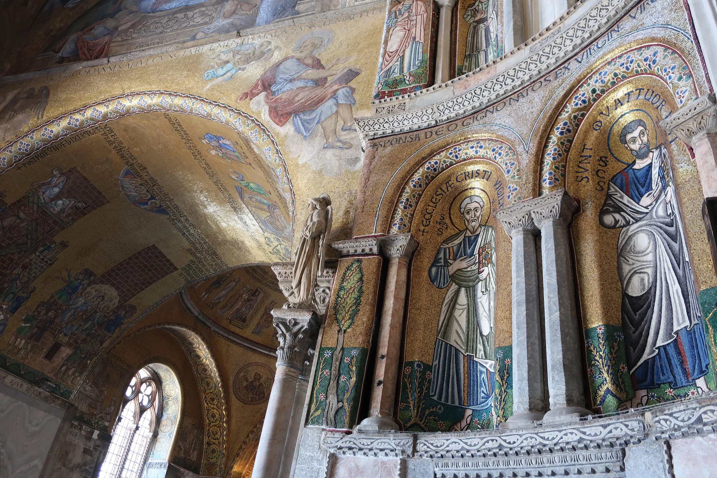  Venice 2023--San Marco Basilica Entrance space 